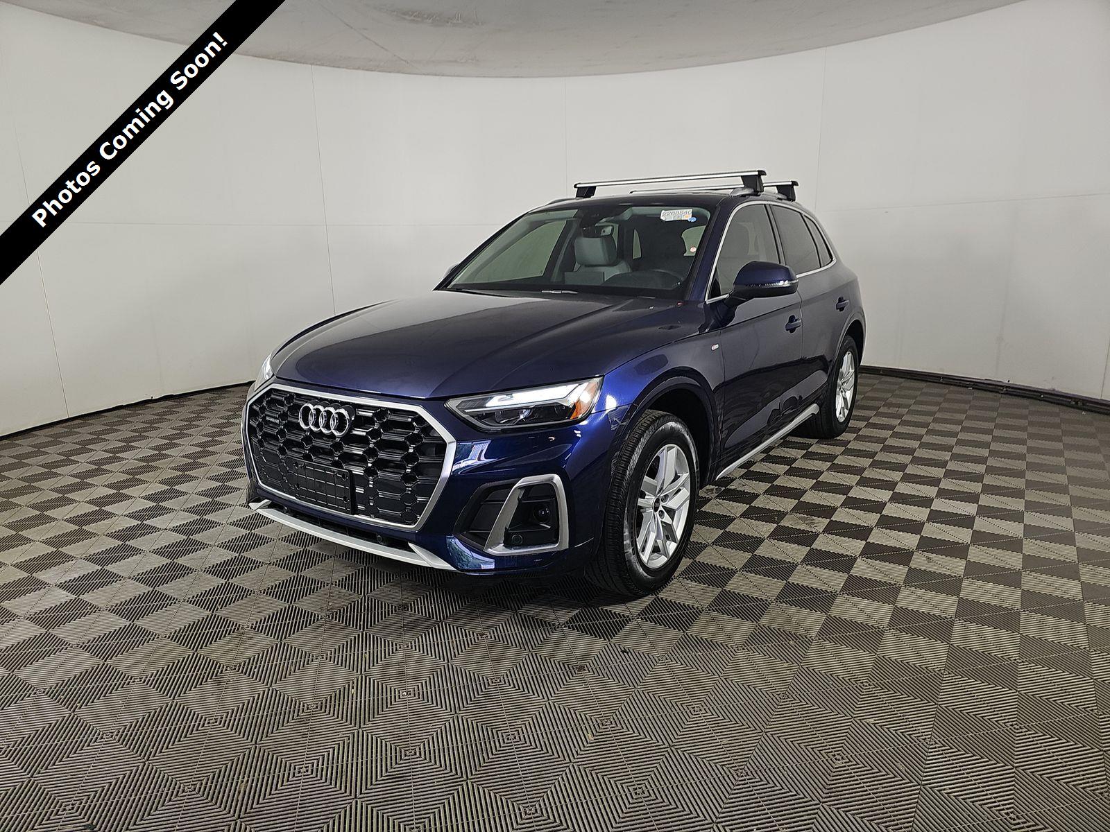 Navarra Blue Metallic 2022 Audi Q5 SUV / Crossover All-Wheel Drive Automatic
