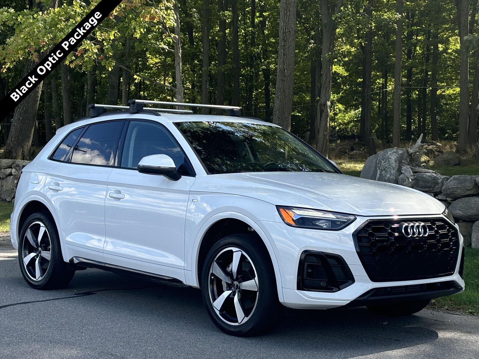Glacier White Metallic 2023 Audi Q5 SUV / Crossover All-Wheel Drive Automatic