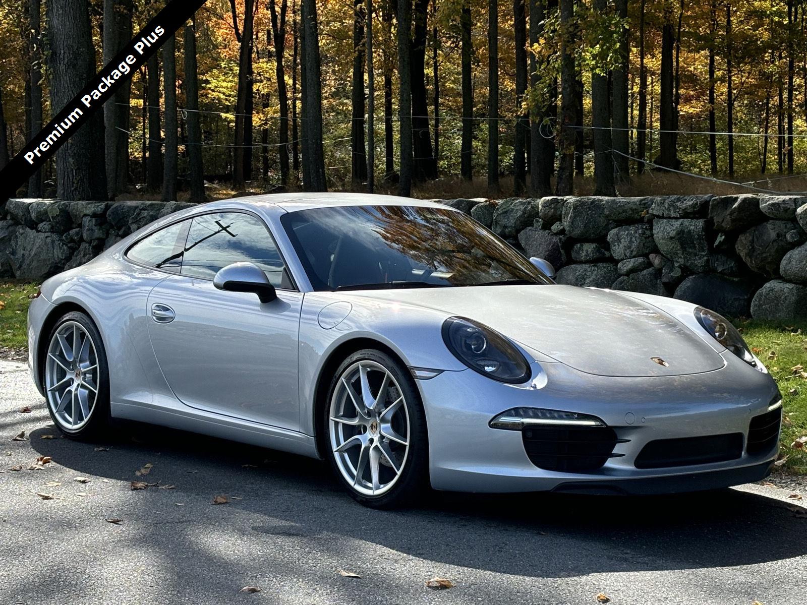 Rhodium Silver Metallic 2014 Porsche 911 Coupe Rear-Wheel Drive 7-Speed Dual Clutch