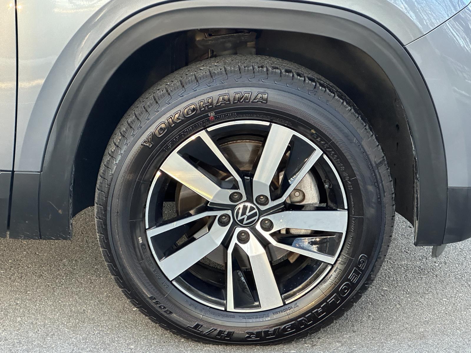 Topsfield Motor Company 2021 Volkswagen Atlas 2.0T SE Vehicle Details