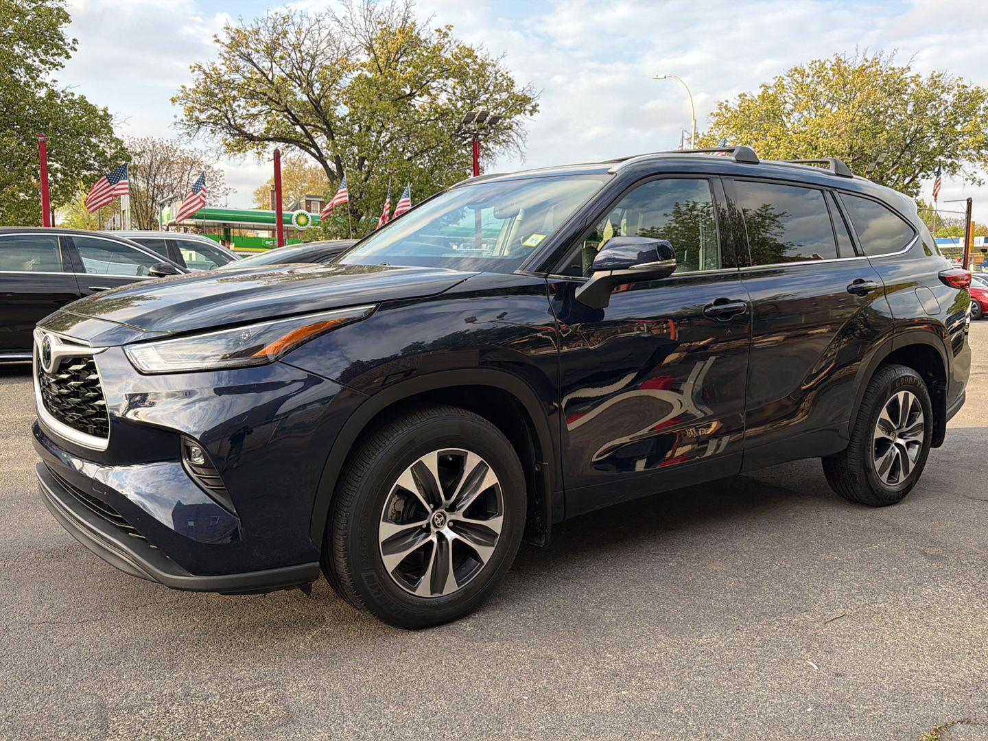 Blueprint 2022 Toyota Highlander XLE AWD SUV / Crossover All-Wheel Drive 8-Speed Automatic