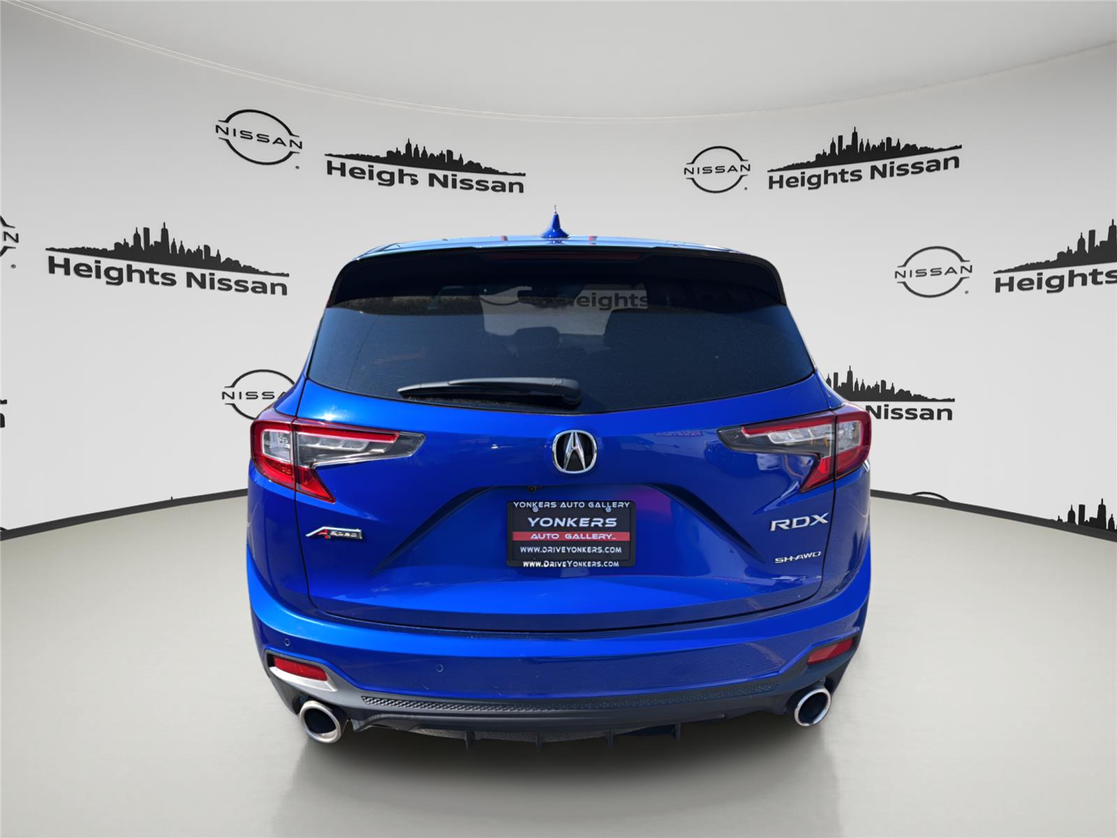 View vehicle photo 5