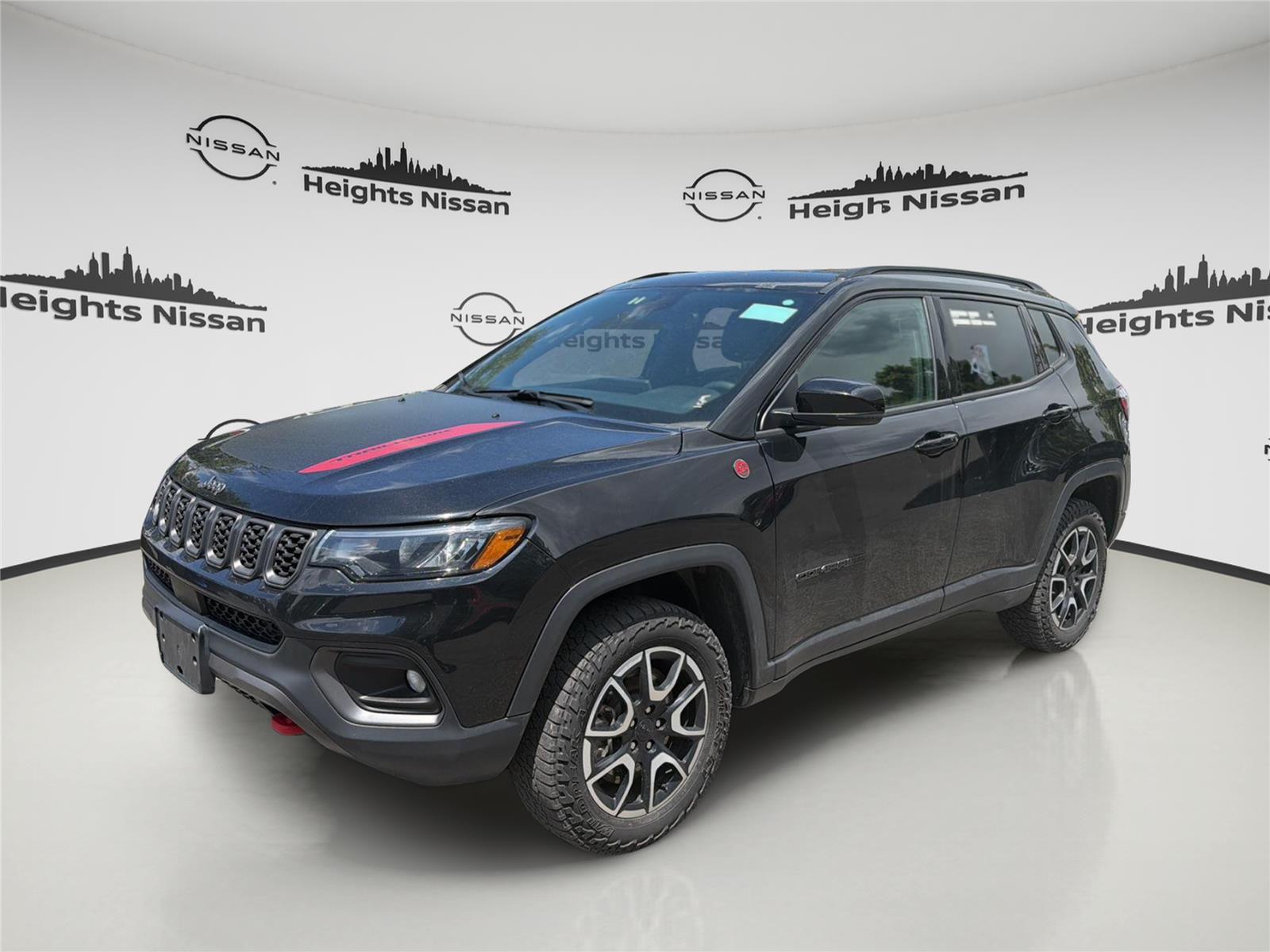 Diamond Black Crystal Pearlcoat 2024 Jeep Compass Trailhawk 4WD SUV / Crossover Four-Wheel Drive 8-Speed Automatic