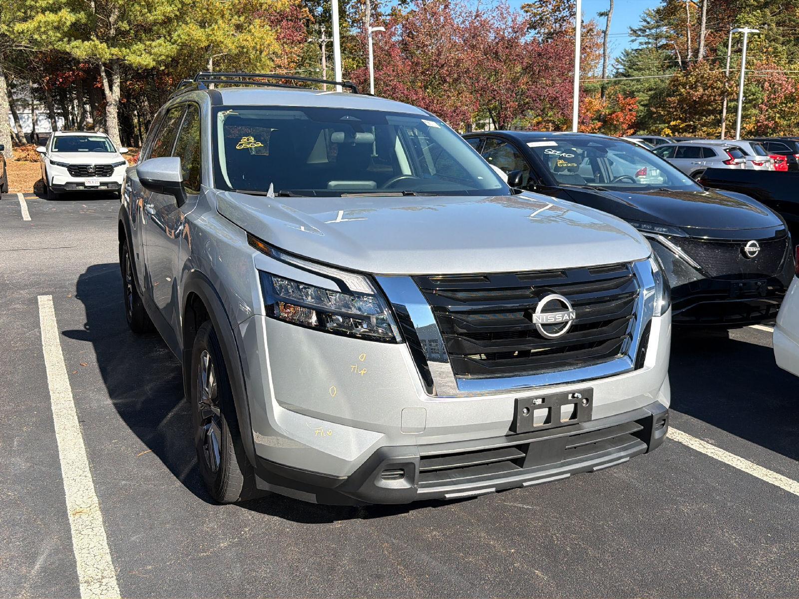 2023 Nissan Pathfinder SV 4WD