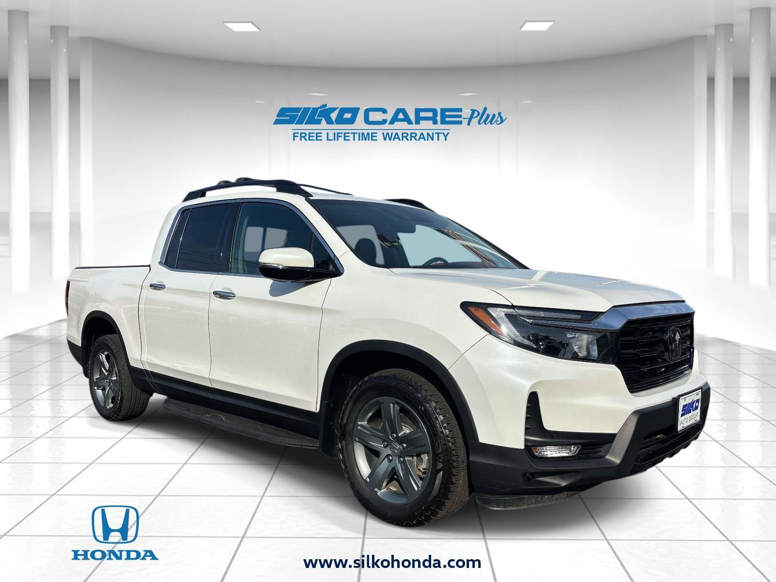 Platinum White Pearl 2023 Honda Ridgeline RTL-E AWD Pickup Truck All-Wheel Drive 9-Speed Automatic