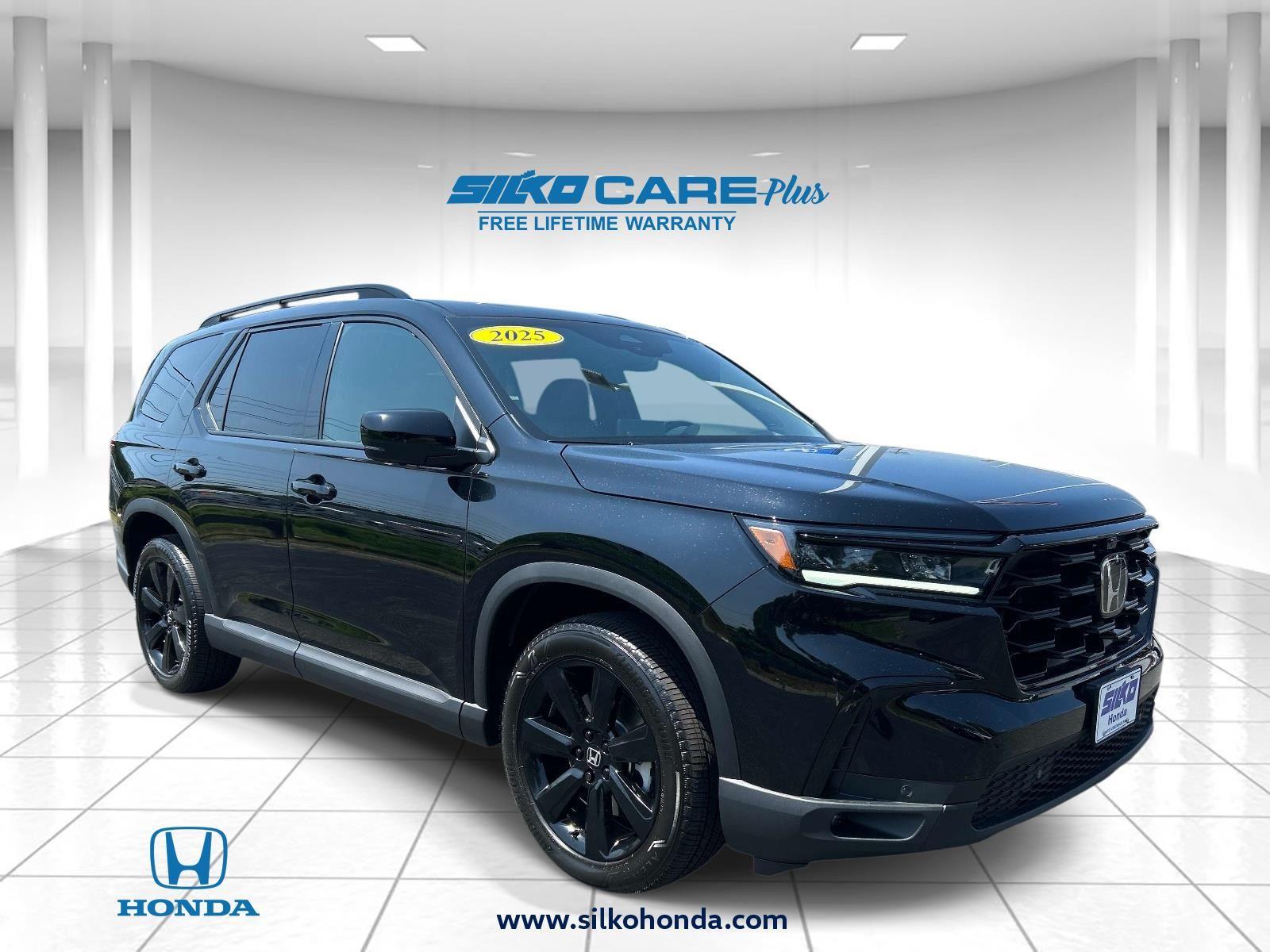 Crystal Black Pearl 2025 Honda Pilot SUV / Crossover All-Wheel Drive Automatic