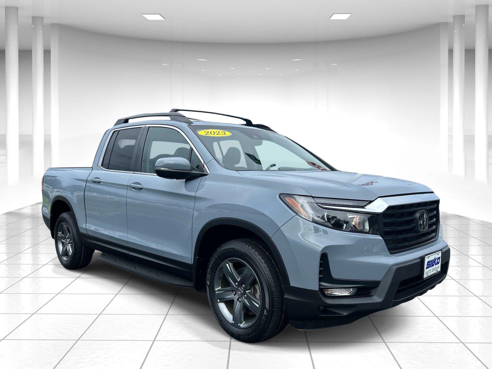 Sonic Gray Pearl 2023 Honda Ridgeline Pickup Truck All-Wheel Drive 9-Speed Automatic