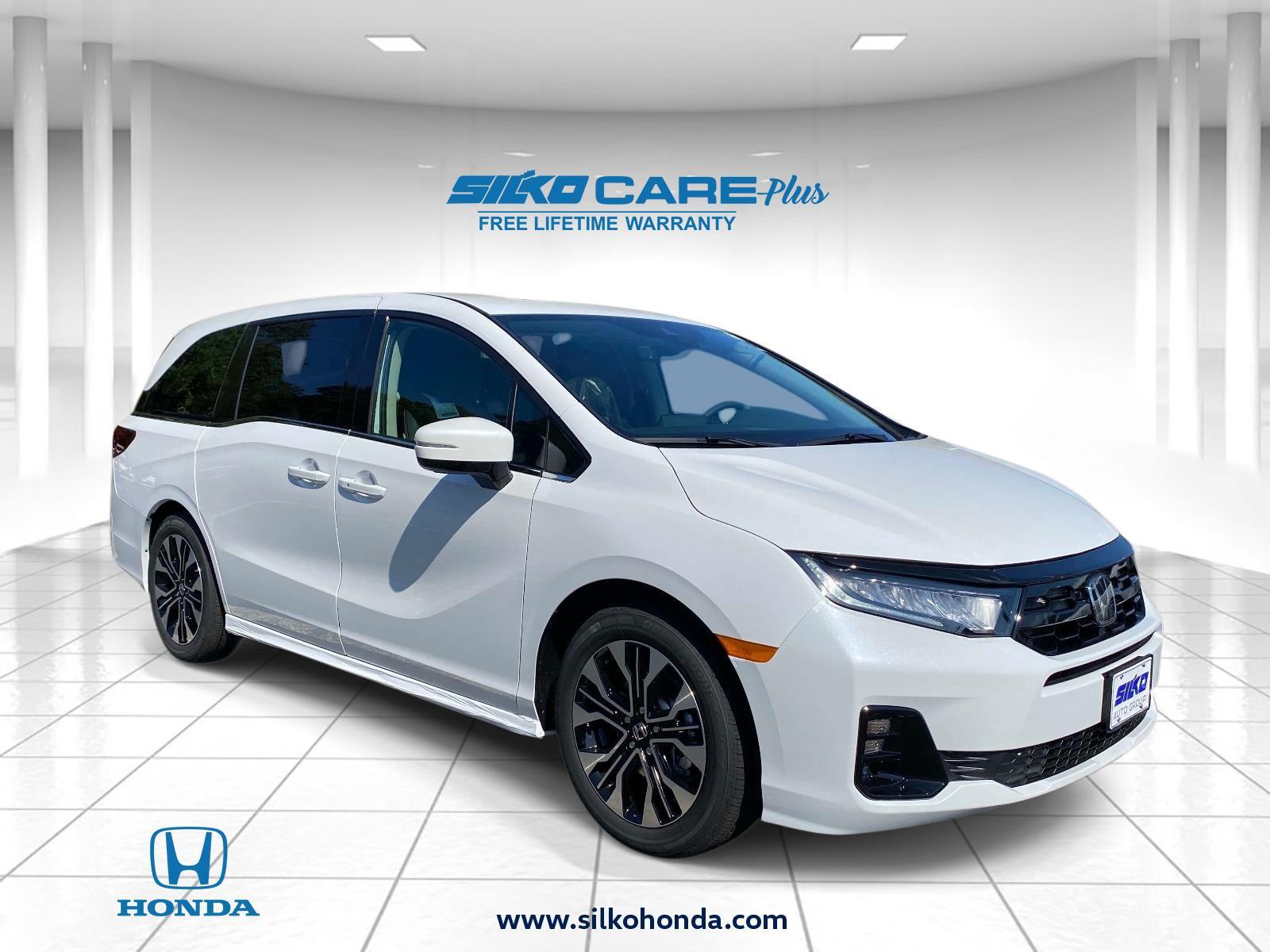 Platinum White Pearl 2026 Honda Odyssey Minivan Front-Wheel Drive Automatic