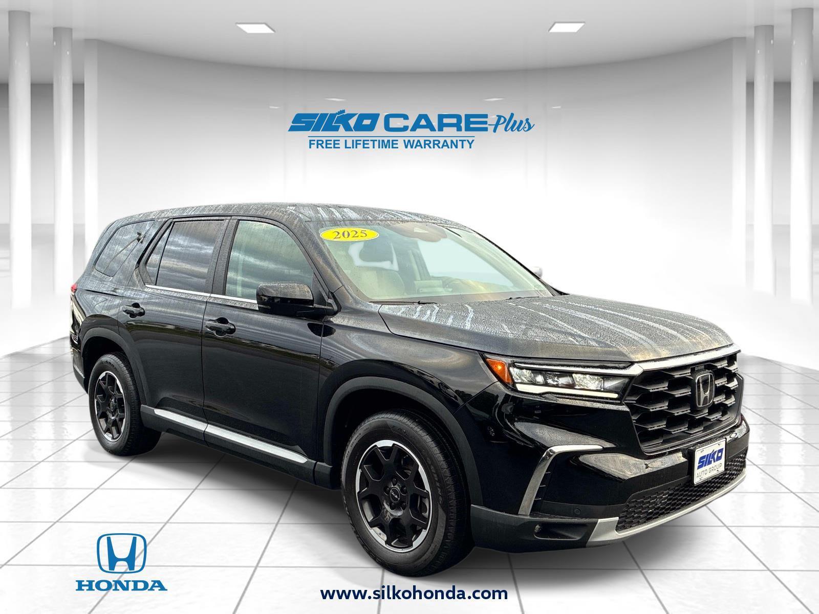 Crystal Black Pearl 2025 Honda Pilot SUV / Crossover All-Wheel Drive Automatic