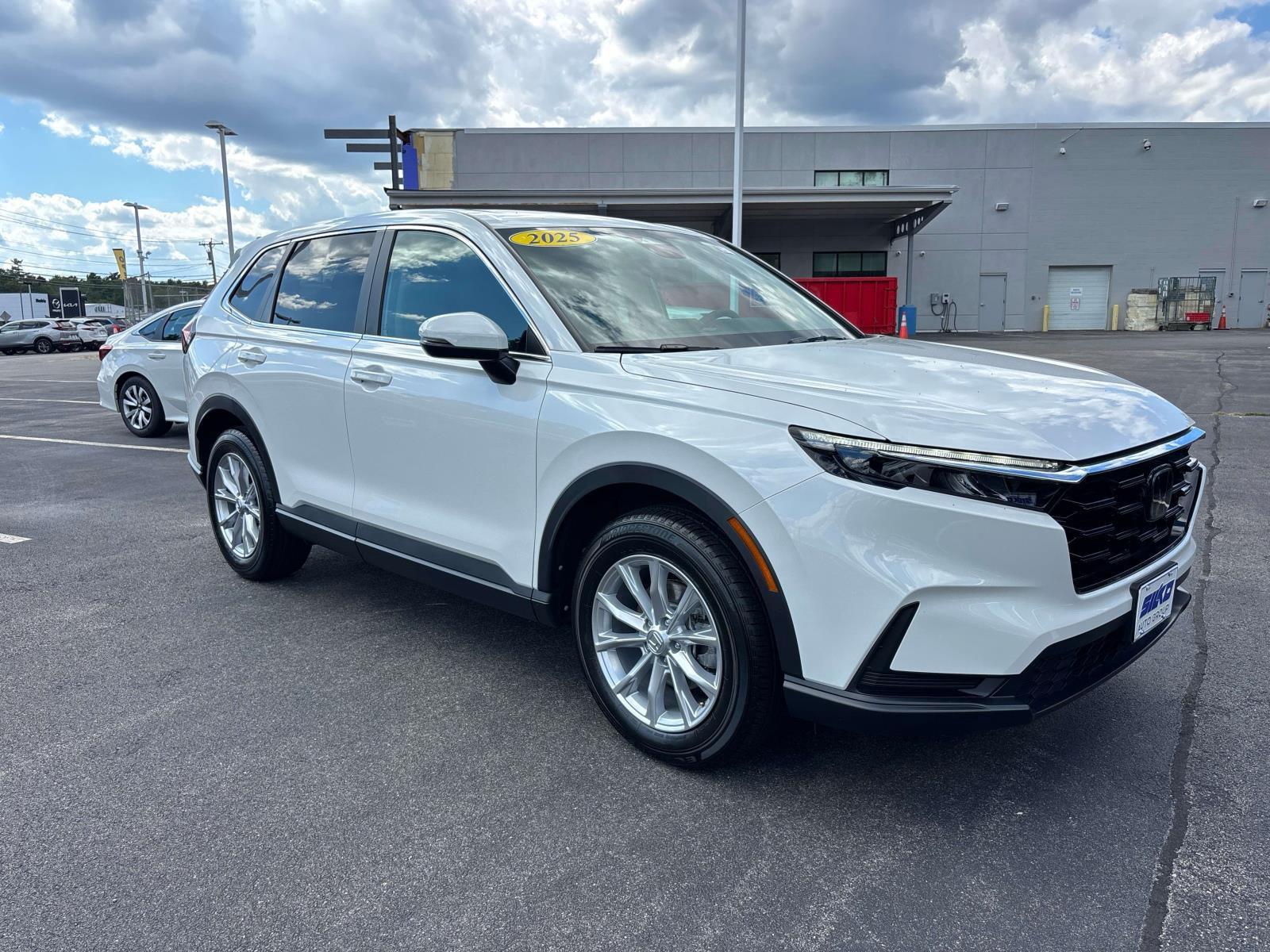 Platinum White Pearl 2025 Honda CR-V SUV / Crossover All-Wheel Drive Continuously Variable Transmission