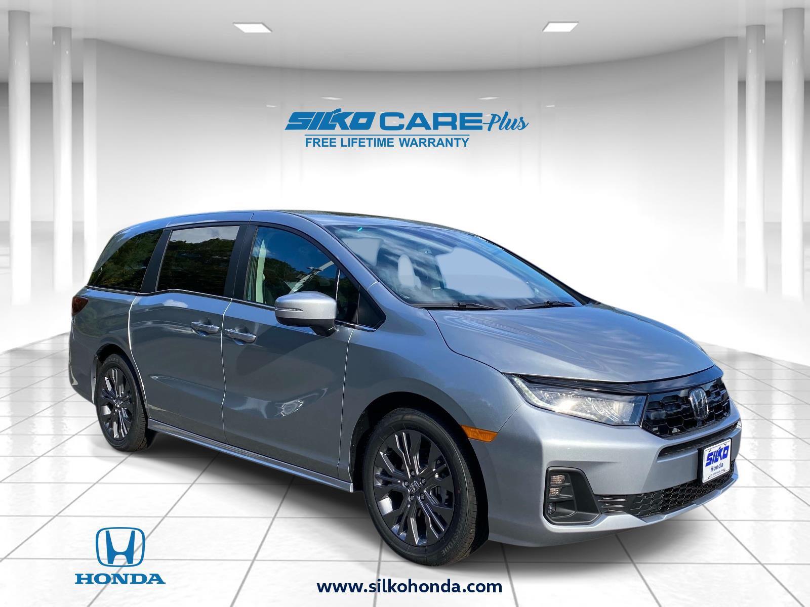 Solar Silver Metallic 2027 Honda Odyssey Minivan Front-Wheel Drive Automatic