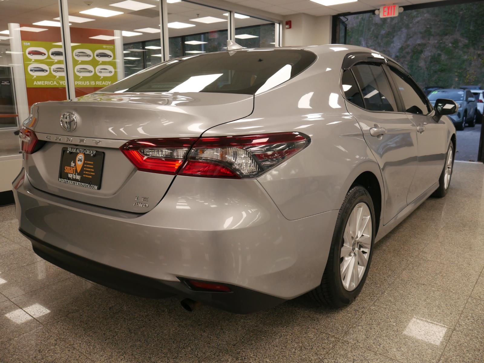 2022 Toyota Camry LE 4