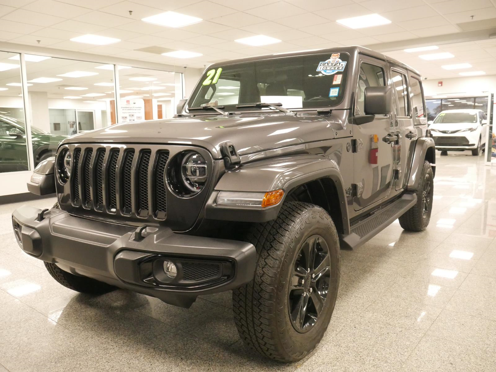 2021 Jeep Wrangler Unlimited Sahara Altitude 2