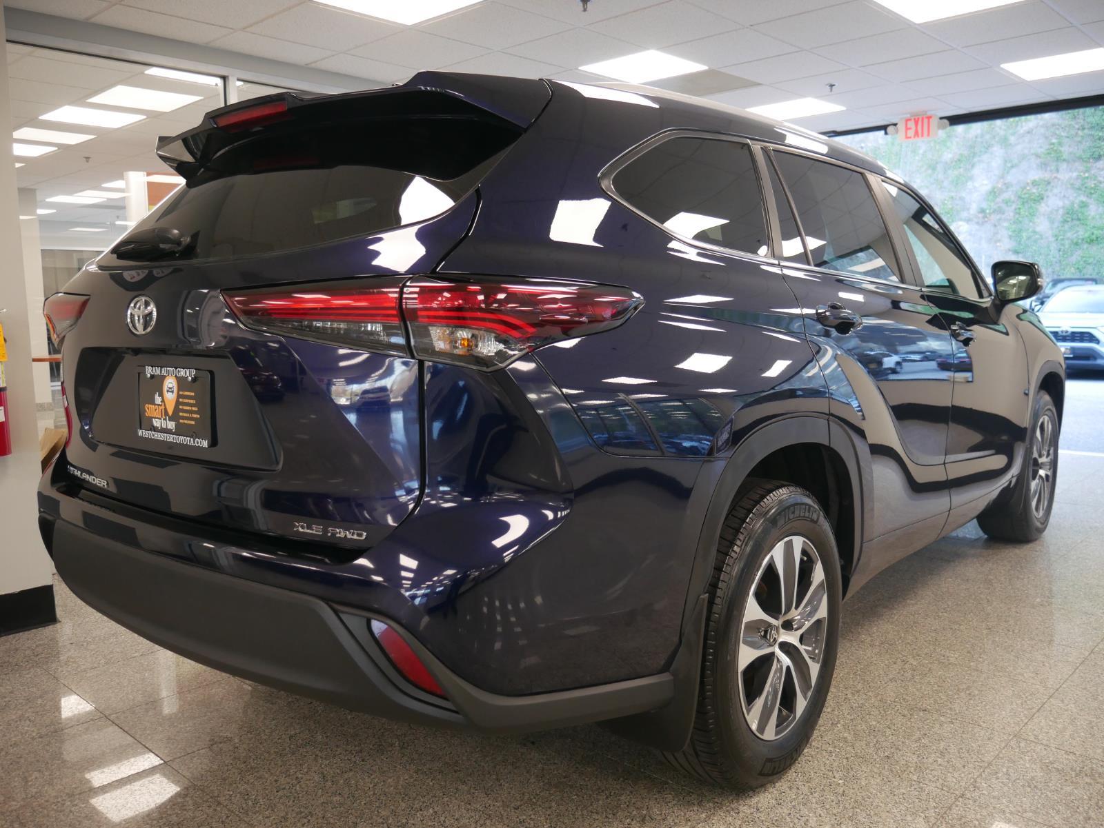 2024 Toyota Highlander XLE 4