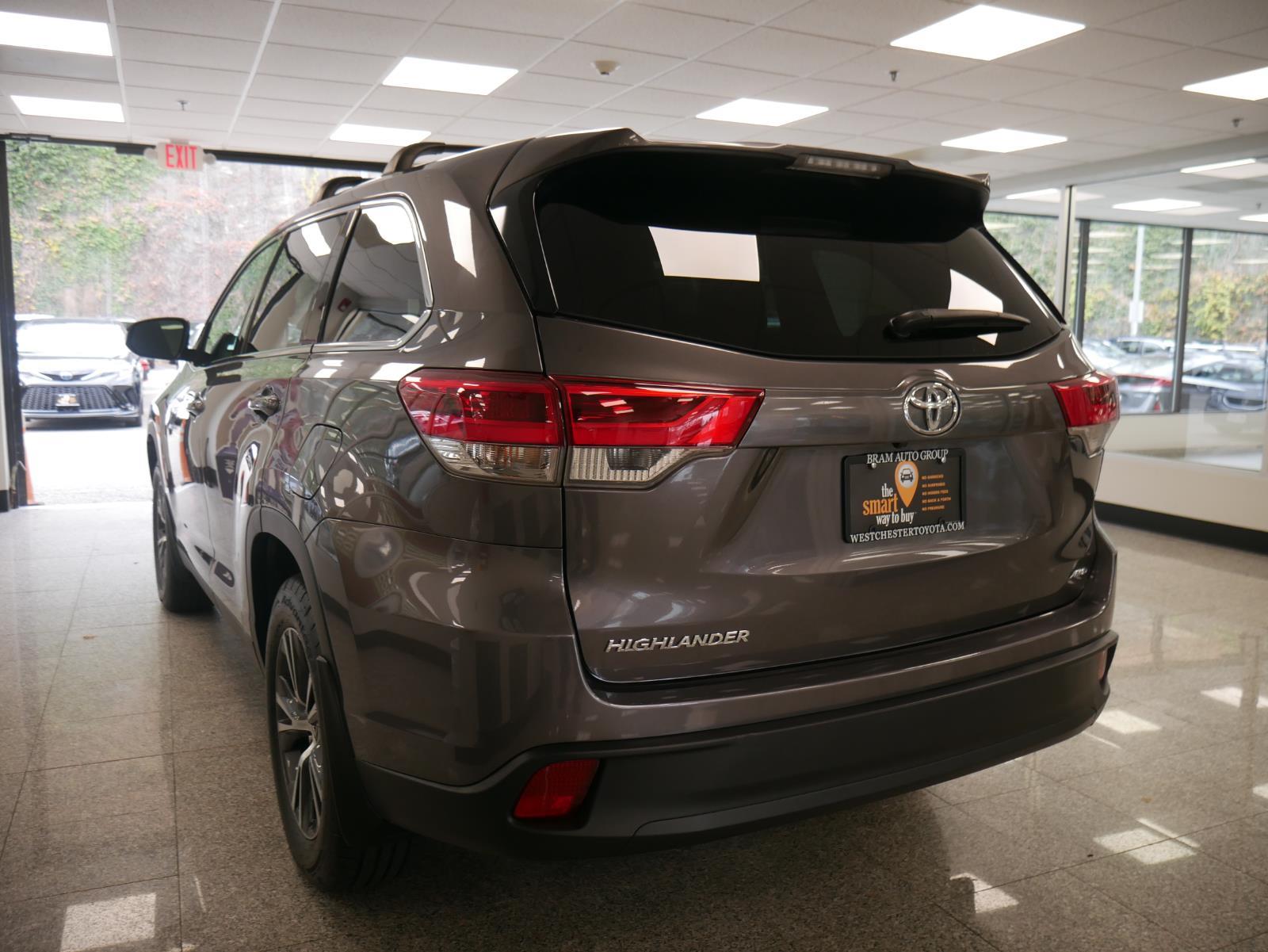 2019 Toyota Highlander LE 3