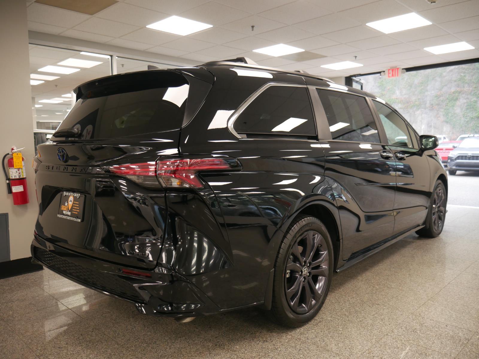 2024 Toyota Sienna XSE 4