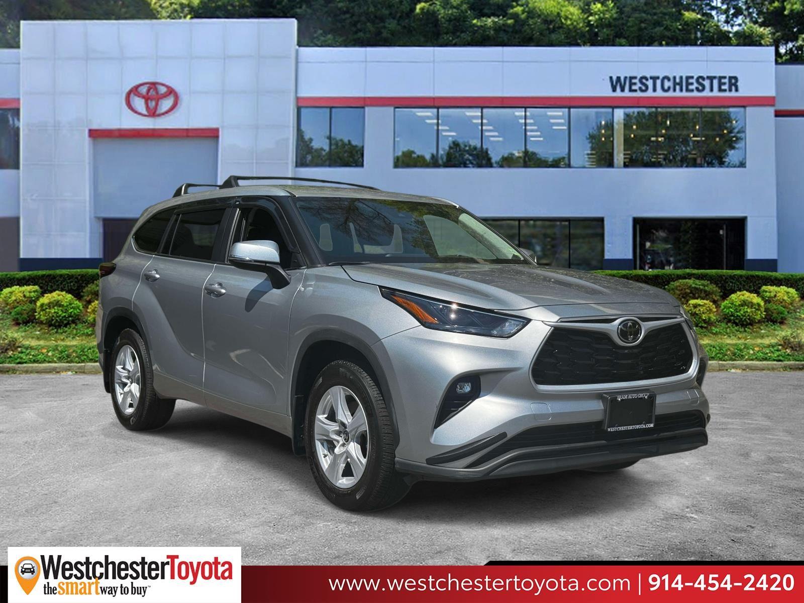 Celestial Silver Metallic 2024 Toyota Highlander LE FWD SUV / Crossover Front-Wheel Drive Automatic