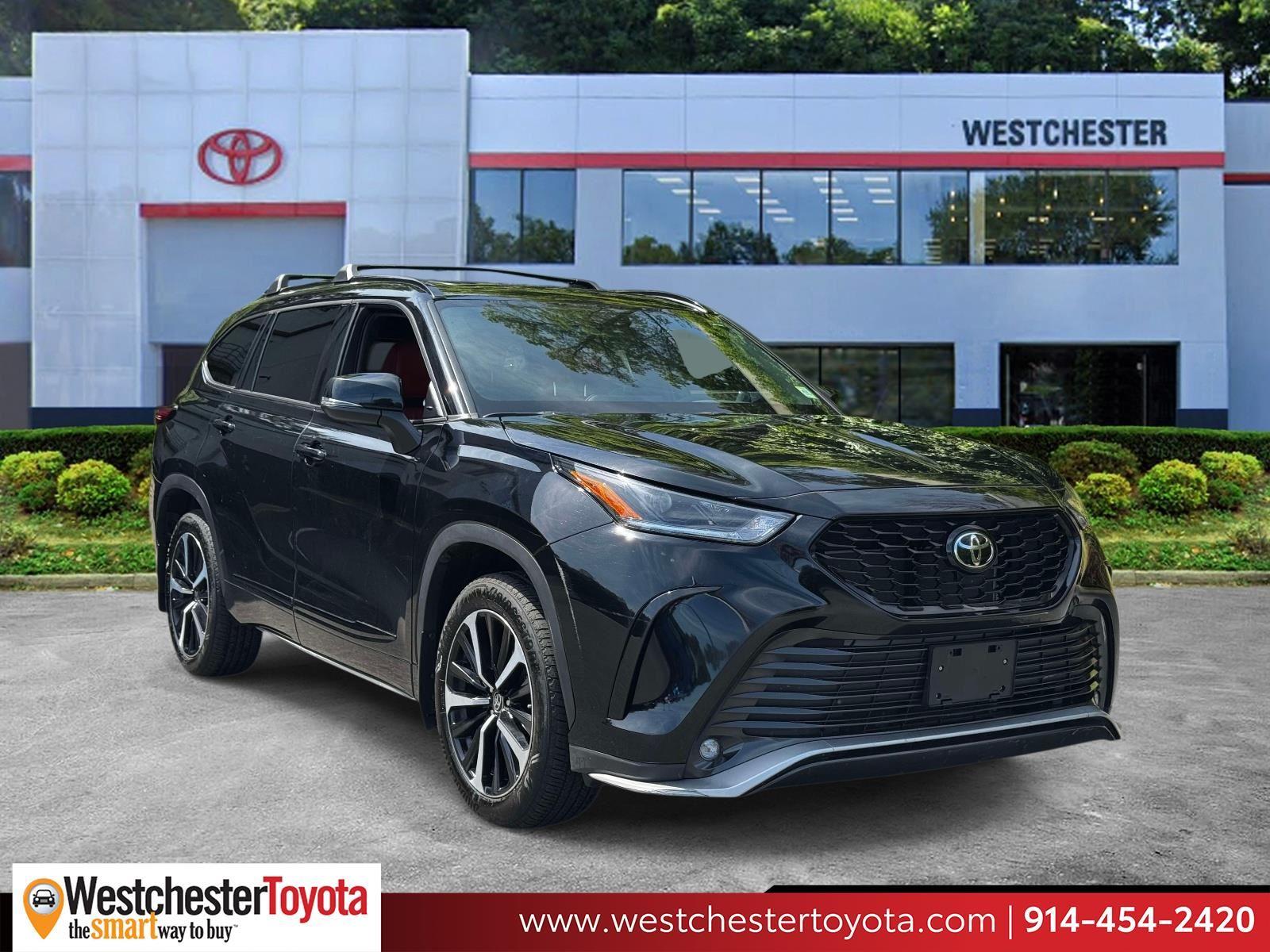 Midnight Black Metallic 2022 Toyota Highlander XSE AWD SUV / Crossover All-Wheel Drive Automatic