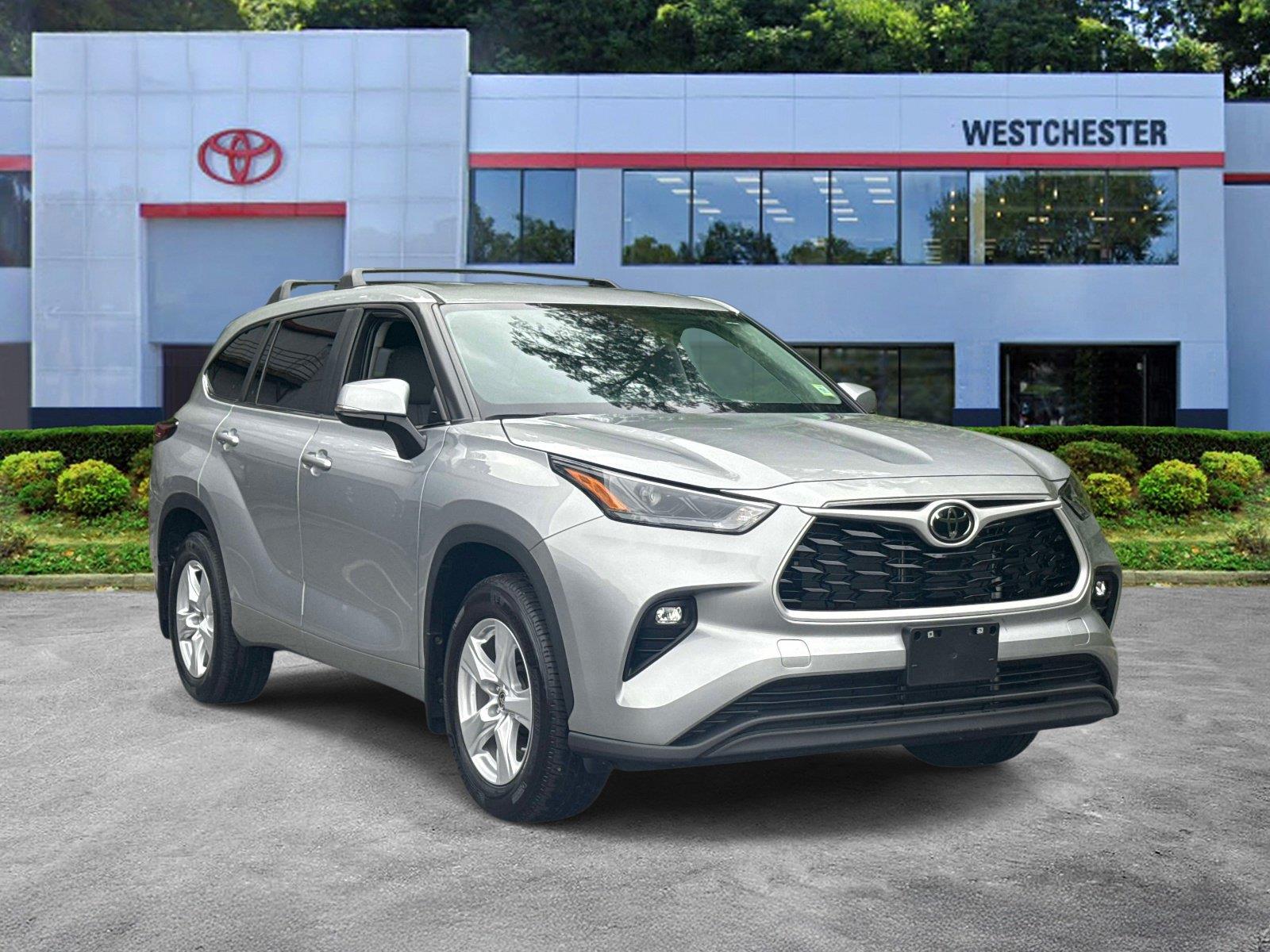 Celestial Silver Metallic 2023 Toyota Highlander SUV / Crossover All-Wheel Drive Automatic