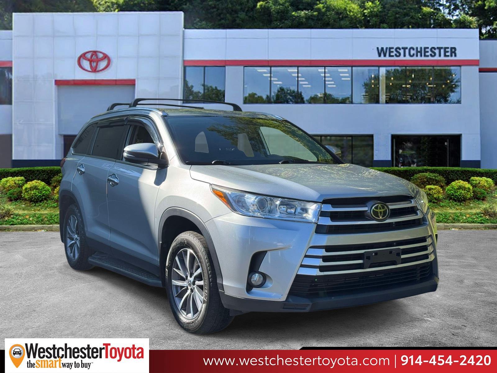 Celestial Silver Metallic 2019 Toyota Highlander SUV / Crossover All-Wheel Drive Automatic