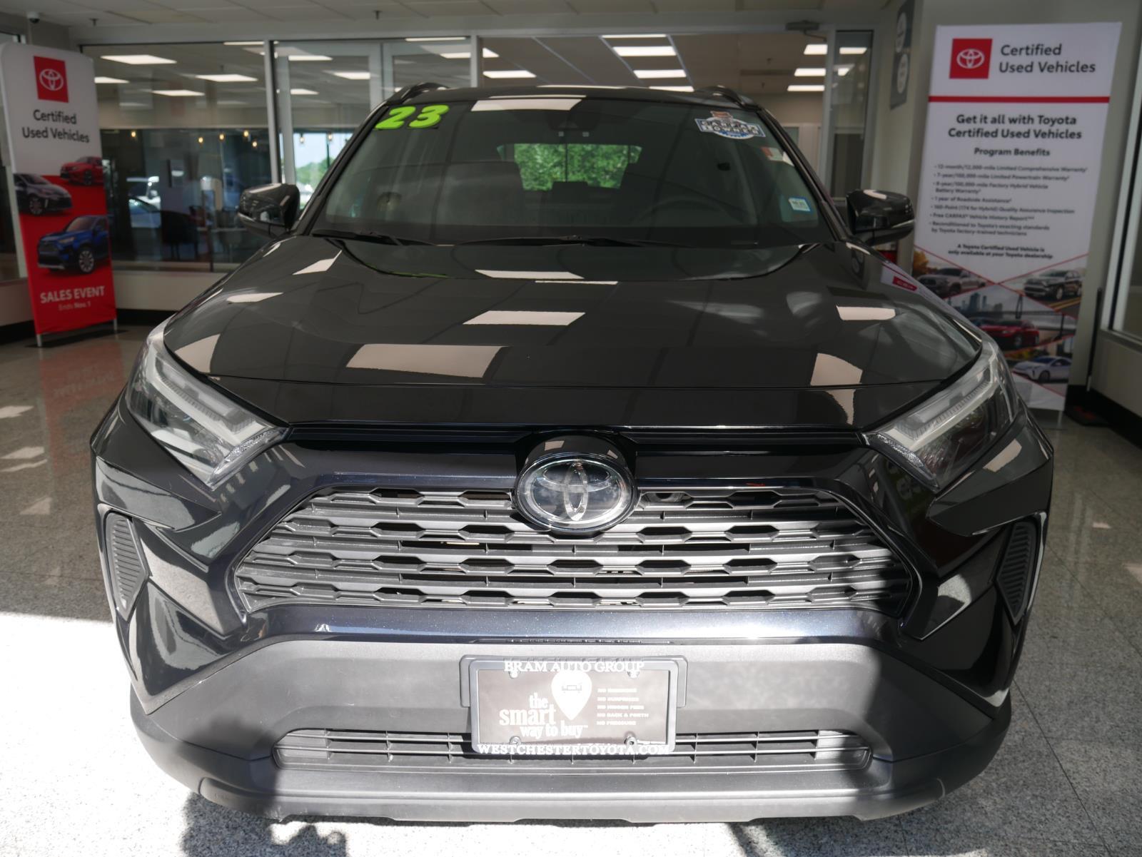 2023 Toyota RAV4 XLE 5