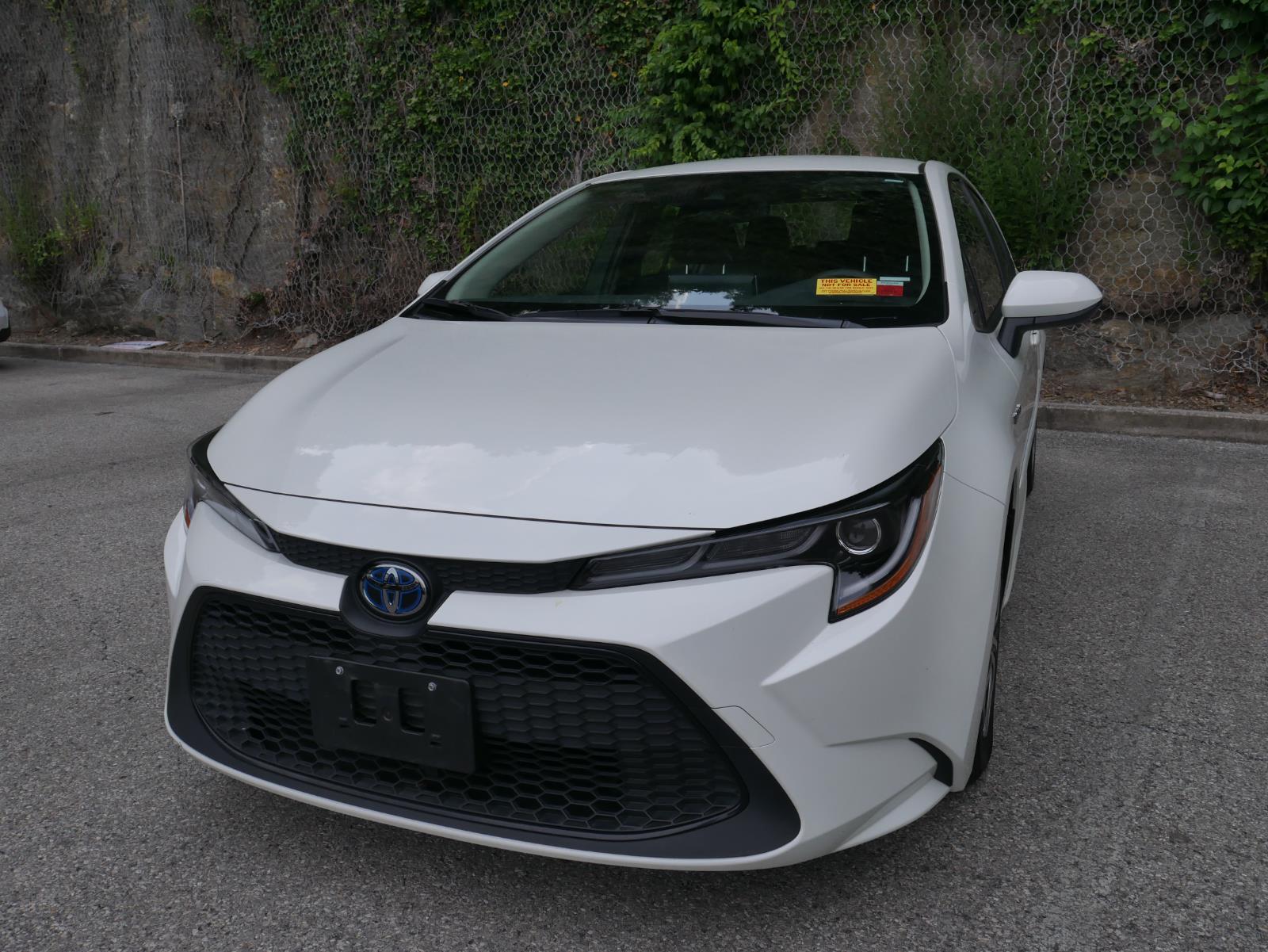 2021 Toyota Corolla Hybrid LE 2