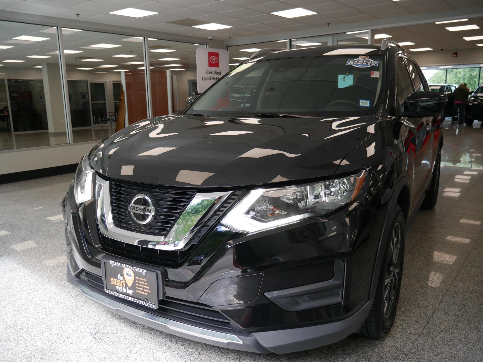 2019 Nissan Rogue SV 2