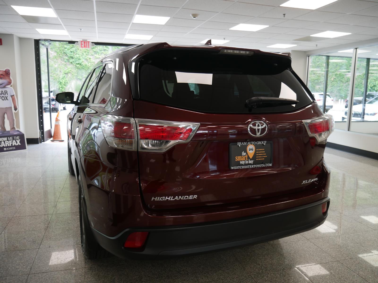 2014 Toyota Highlander XLE 3