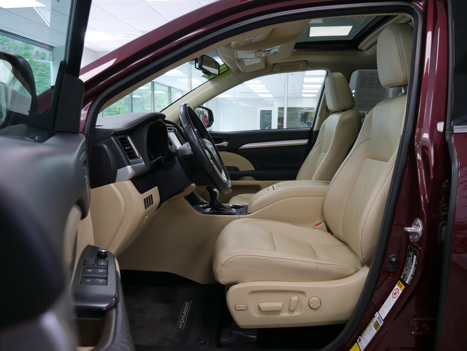 2014 Toyota Highlander XLE 14