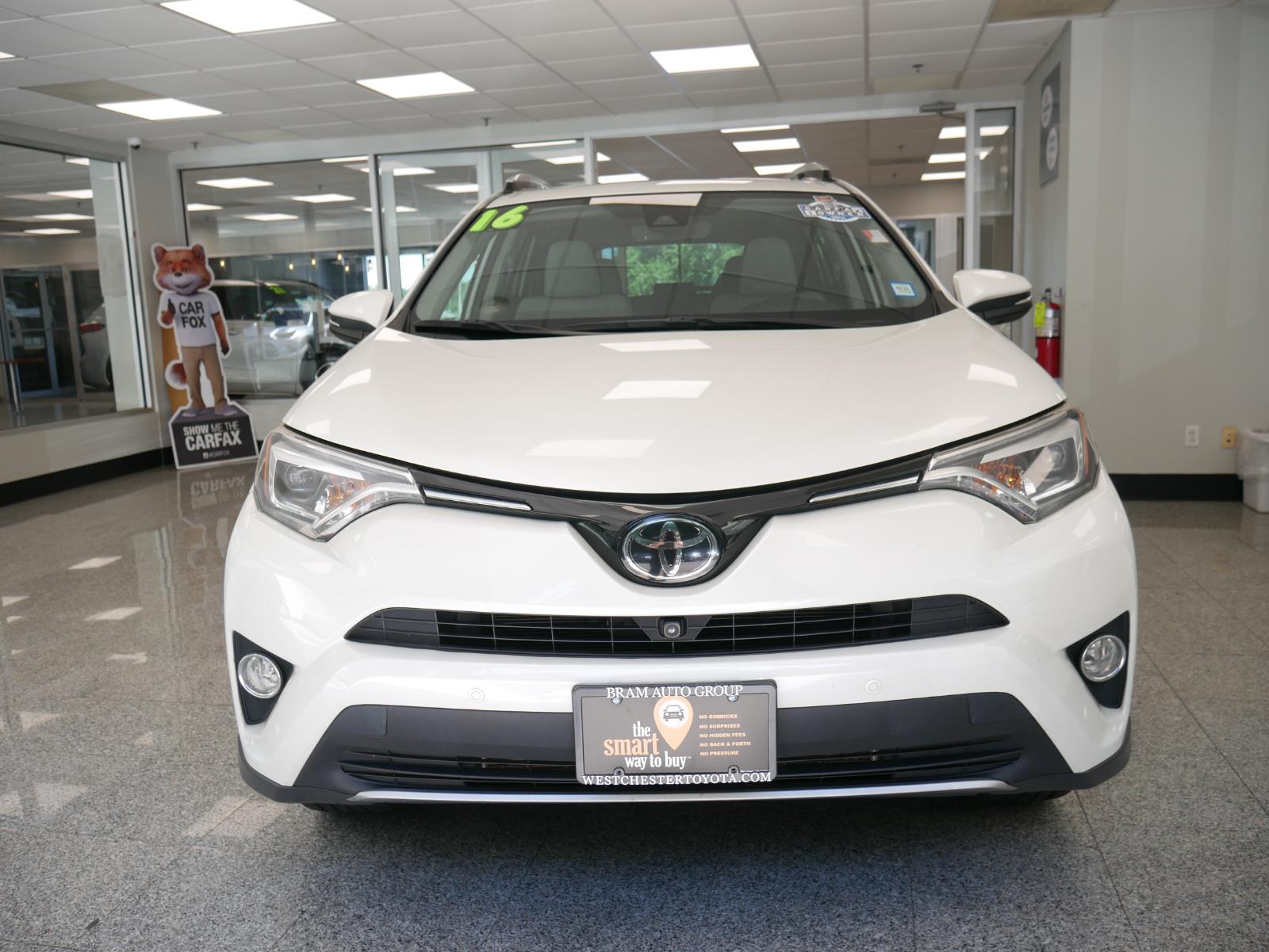 2016 Toyota RAV4 Limited 5