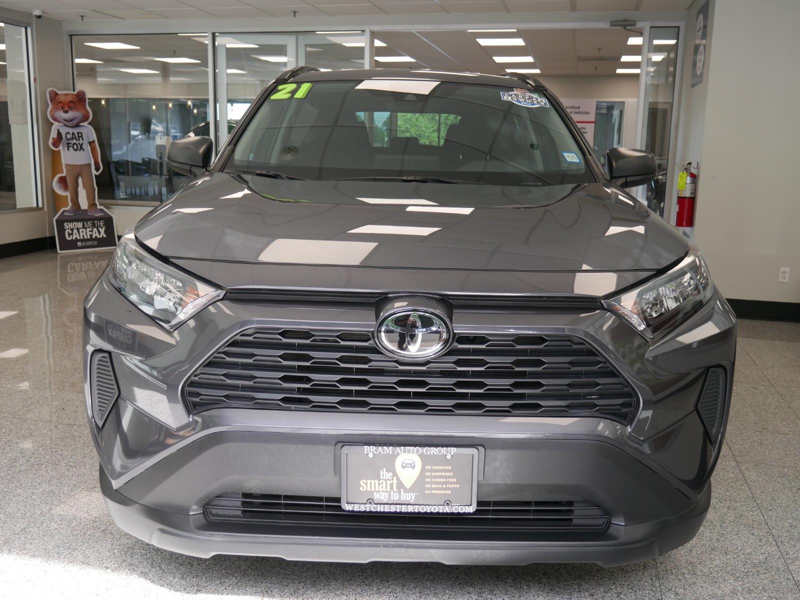 2021 Toyota RAV4 LE 5