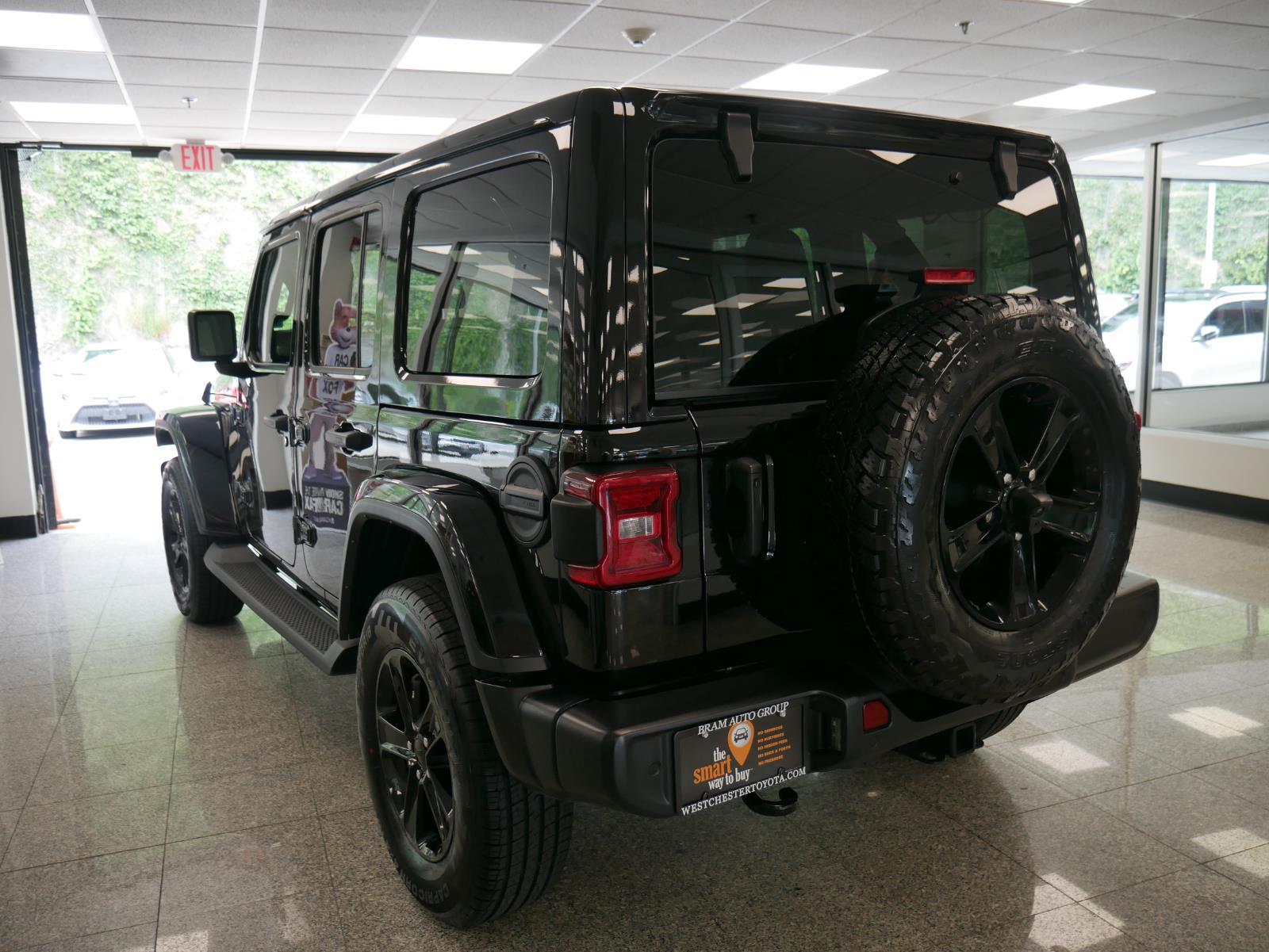 2021 Jeep Wrangler Unlimited Sahara Altitude 3