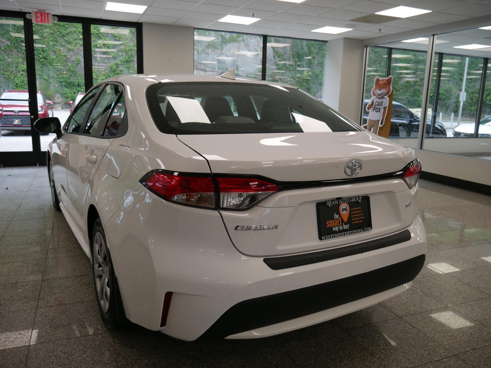 2021 Toyota Corolla LE 3