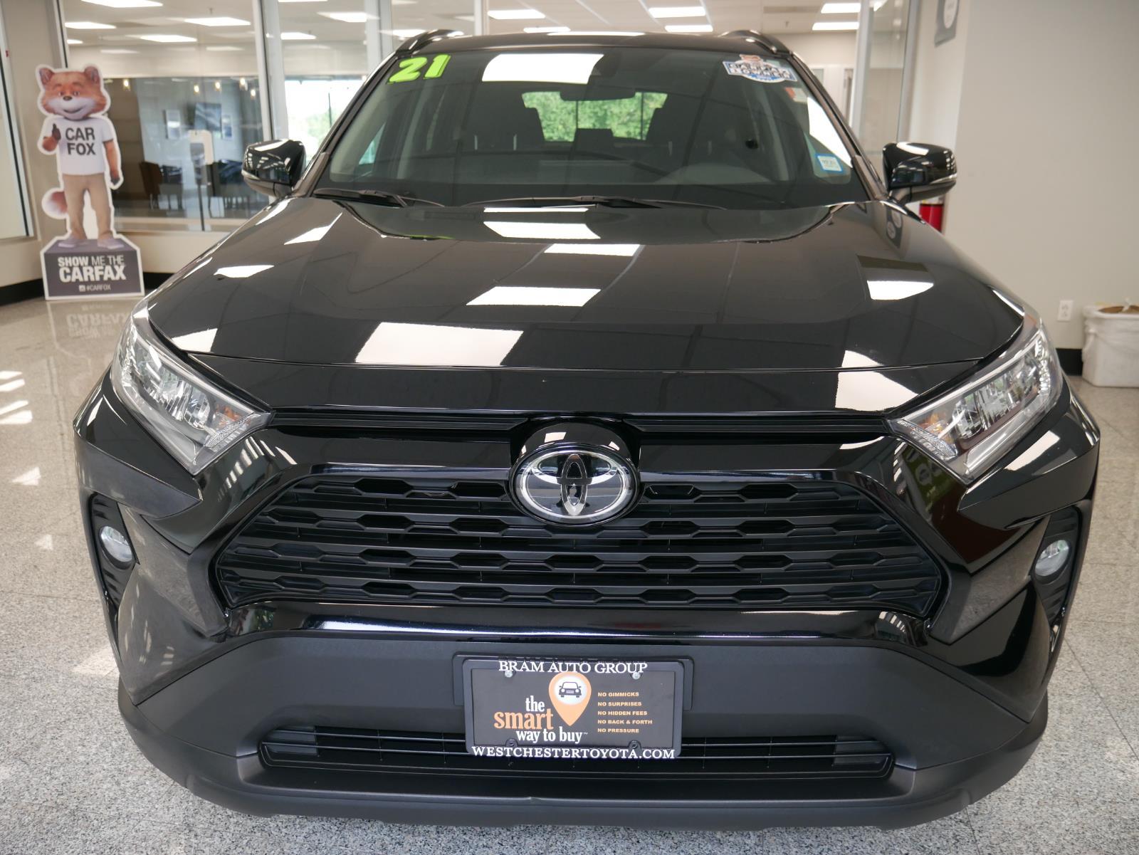 2021 Toyota RAV4 XLE 5