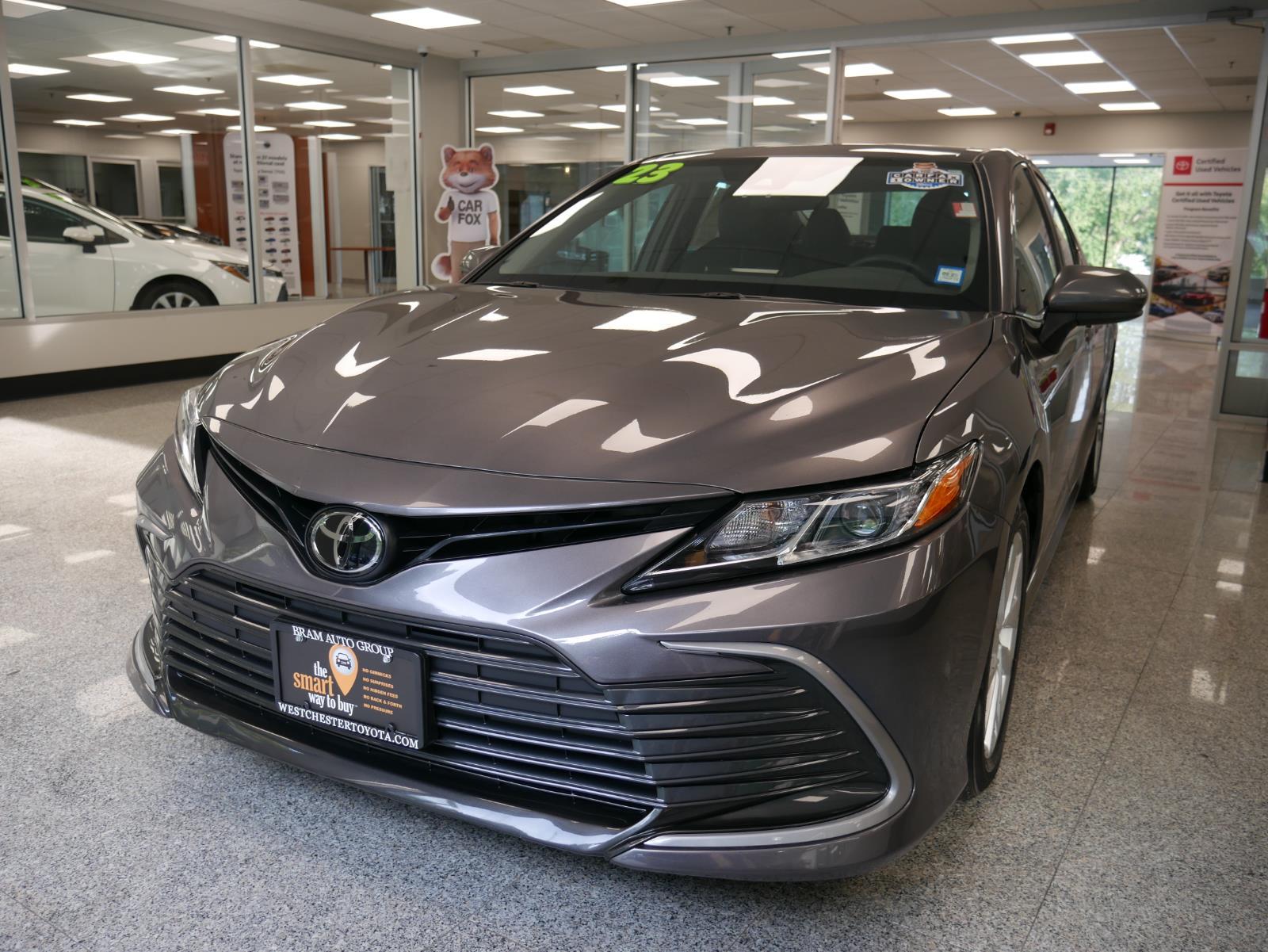 2023 Toyota Camry LE 2