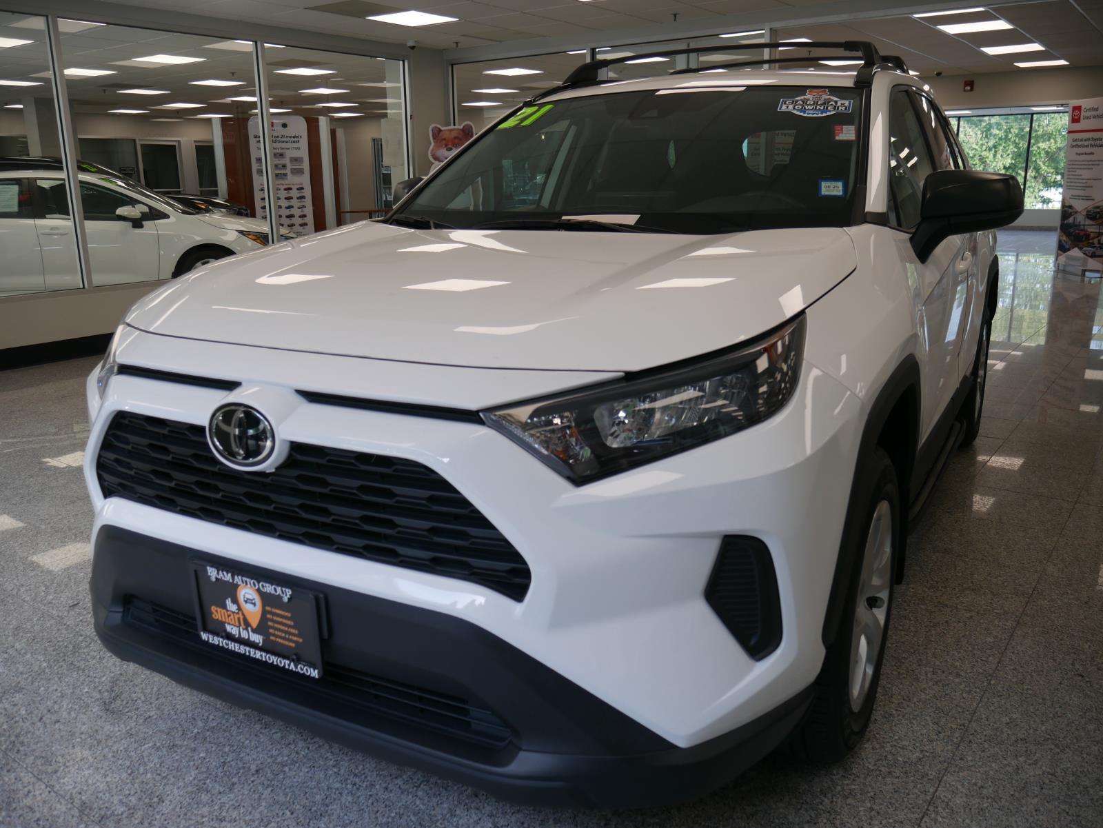 2021 Toyota RAV4 LE 2