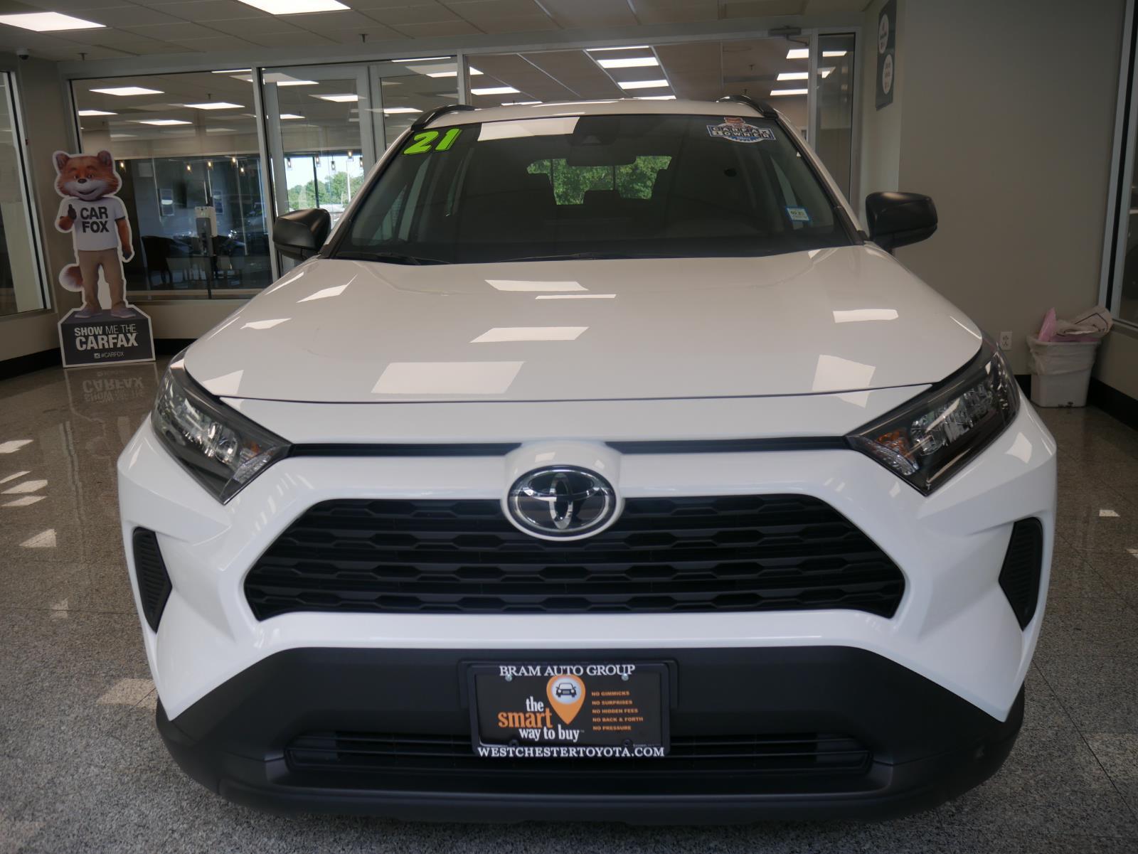 2021 Toyota RAV4 LE 5