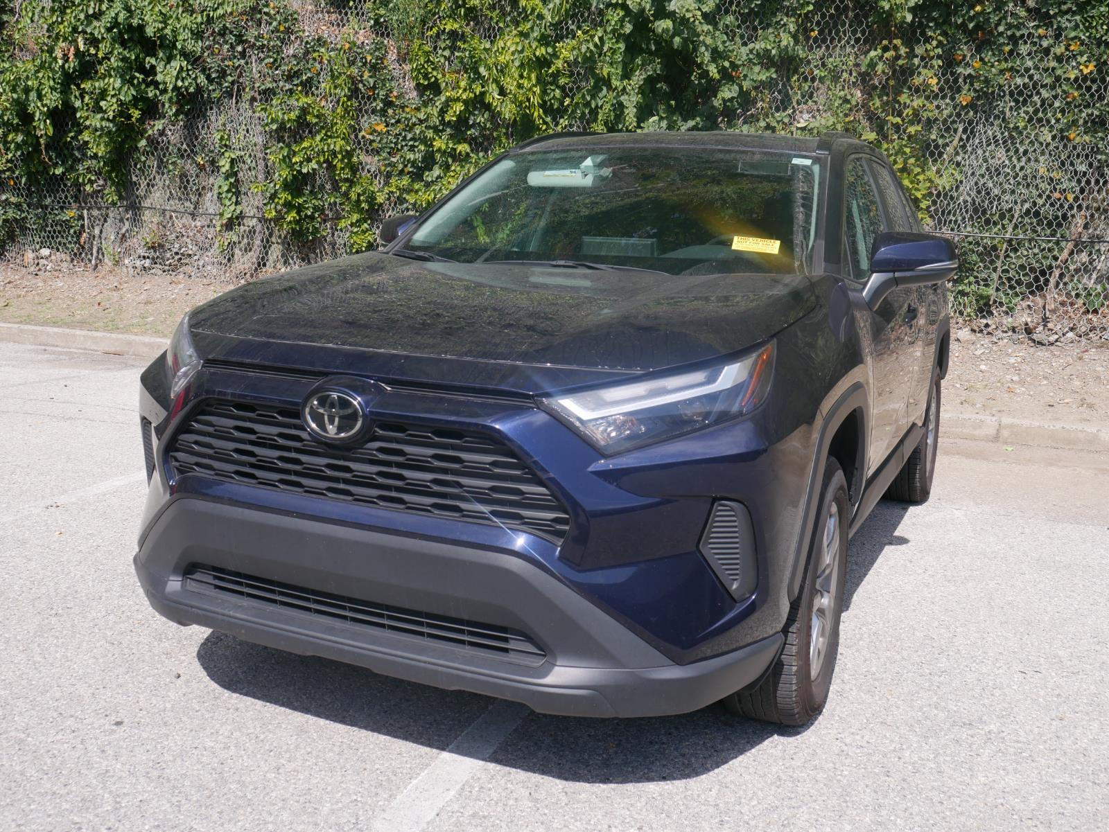 2023 Toyota RAV4 XLE 2