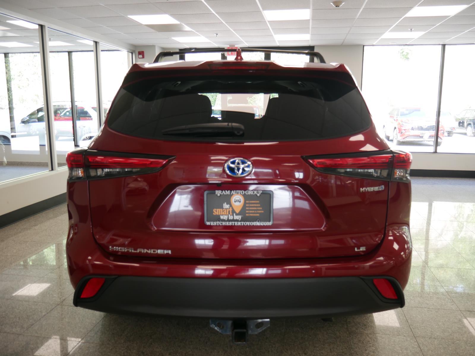 2021 Toyota Highlander Hybrid LE 6