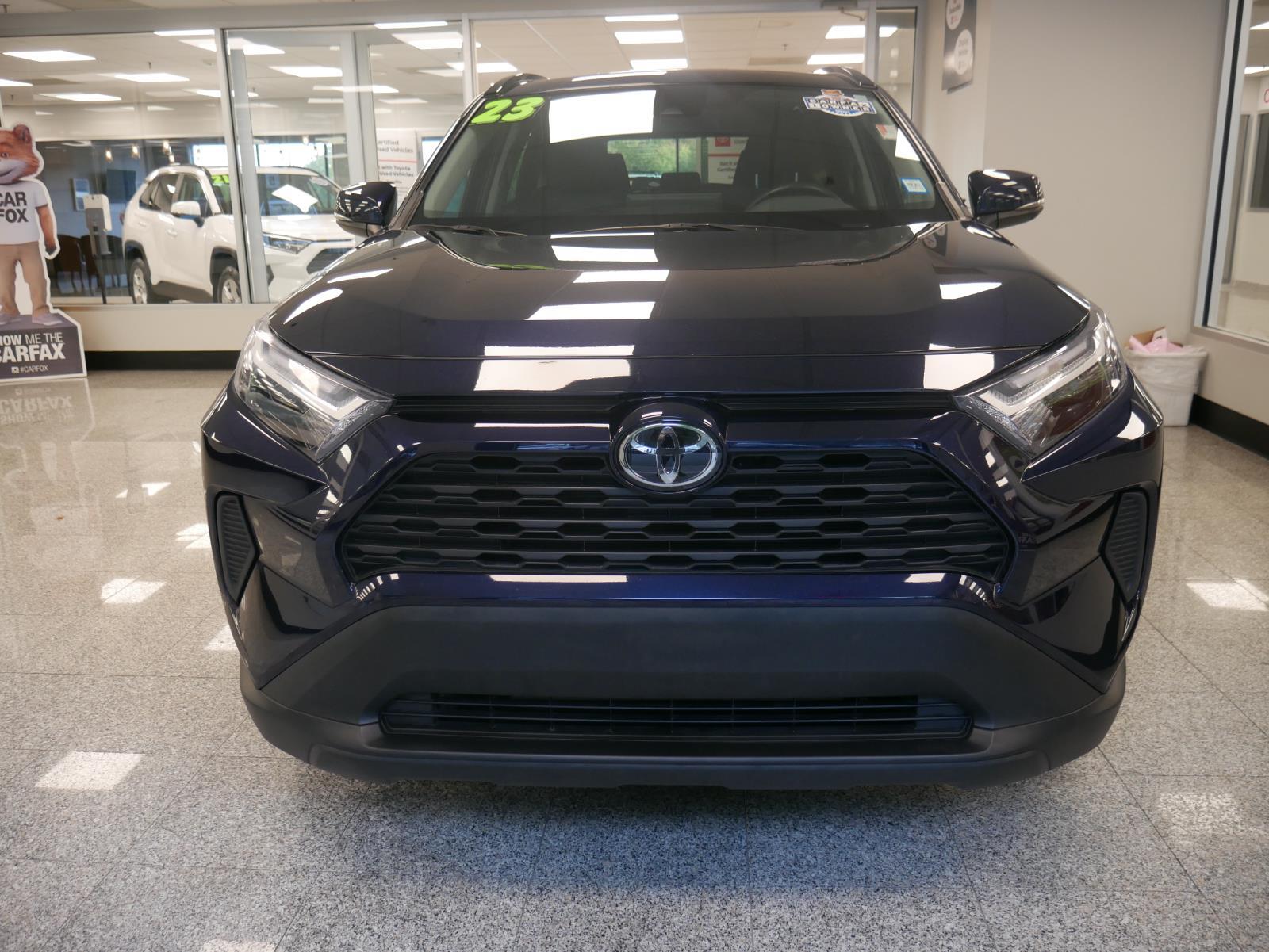 2023 Toyota RAV4 XLE 5