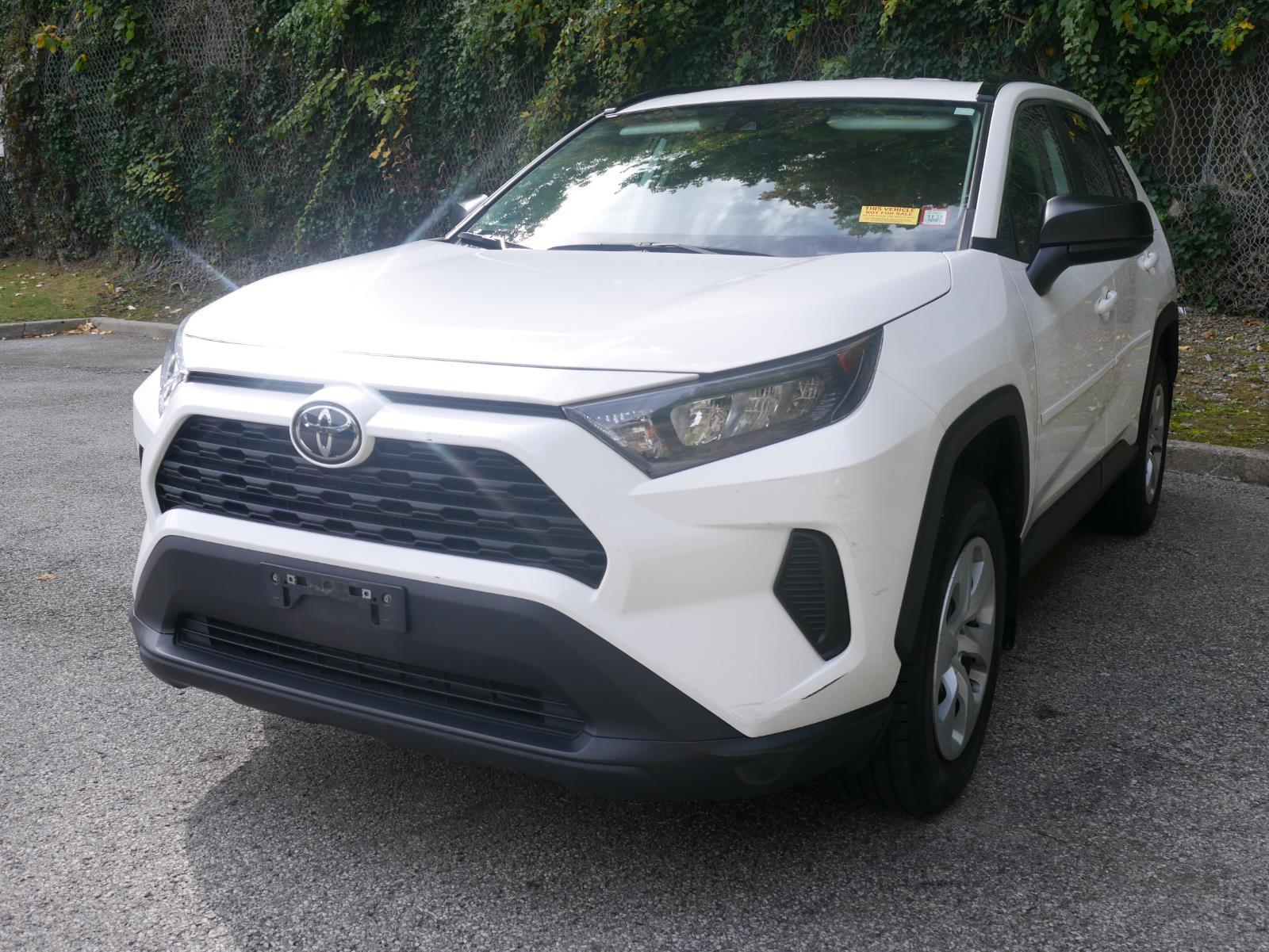 2021 Toyota RAV4 LE 2