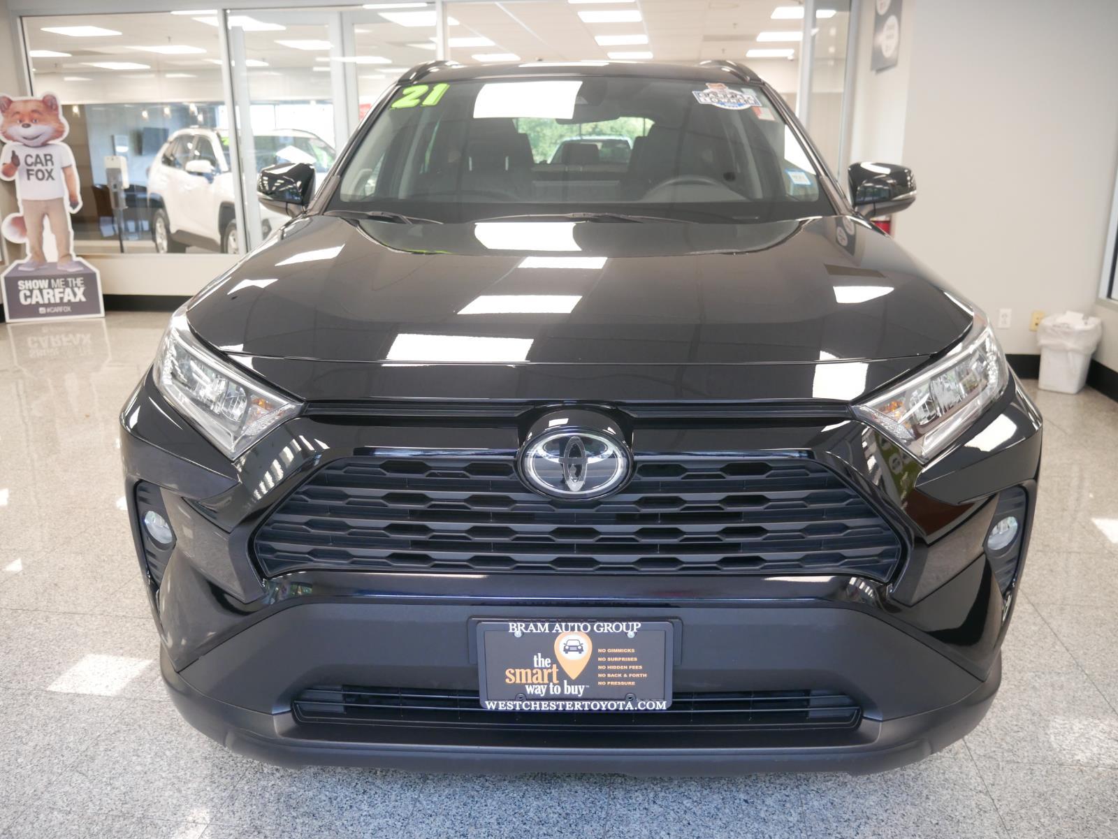 2021 Toyota RAV4 XLE Premium 5