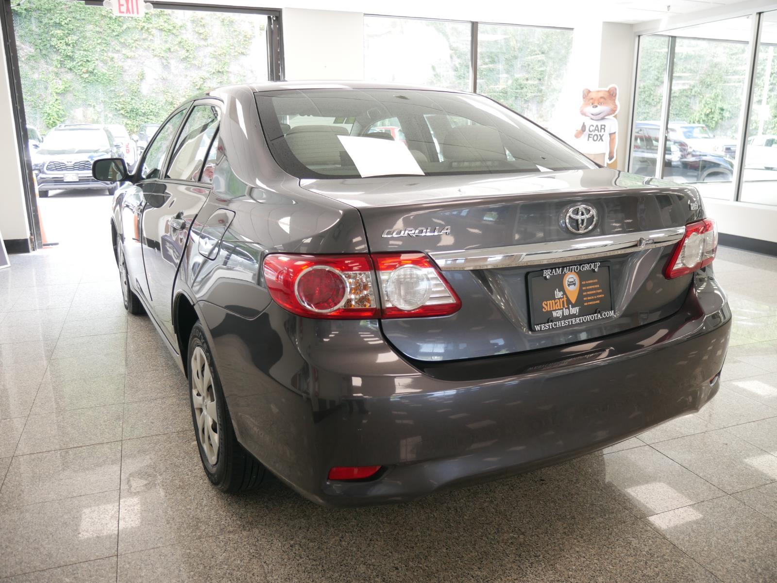 2011 Toyota Corolla LE 3