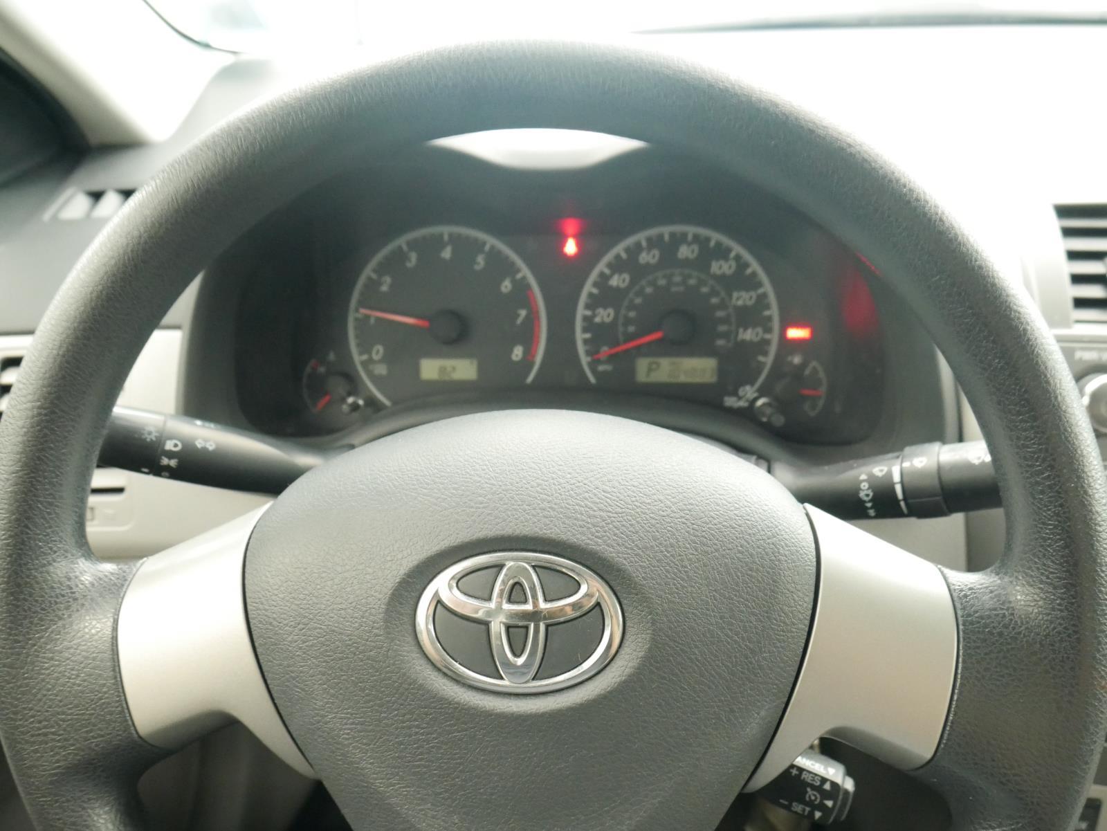 2011 Toyota Corolla LE 20