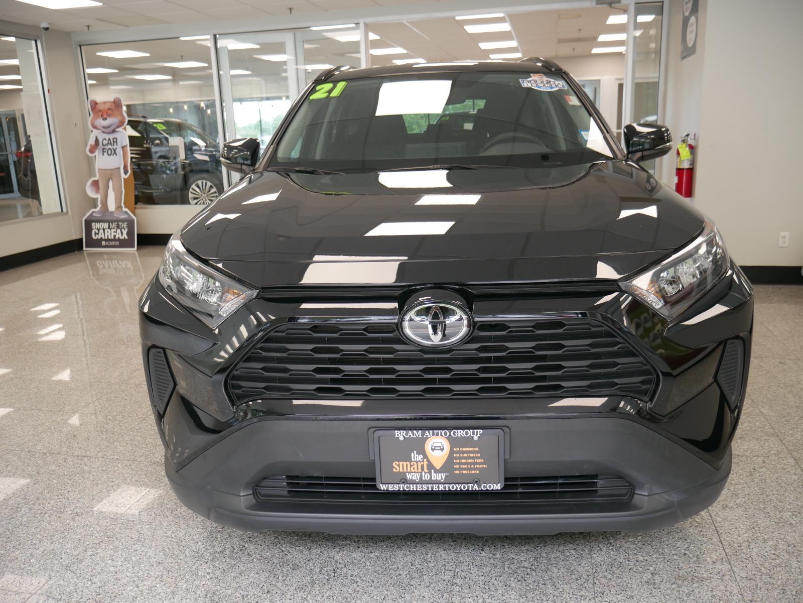 2021 Toyota RAV4 LE 5