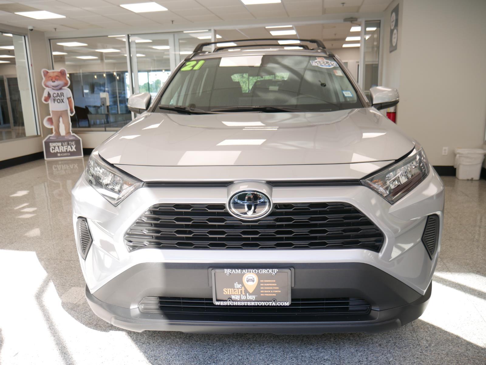 2021 Toyota RAV4 LE 5