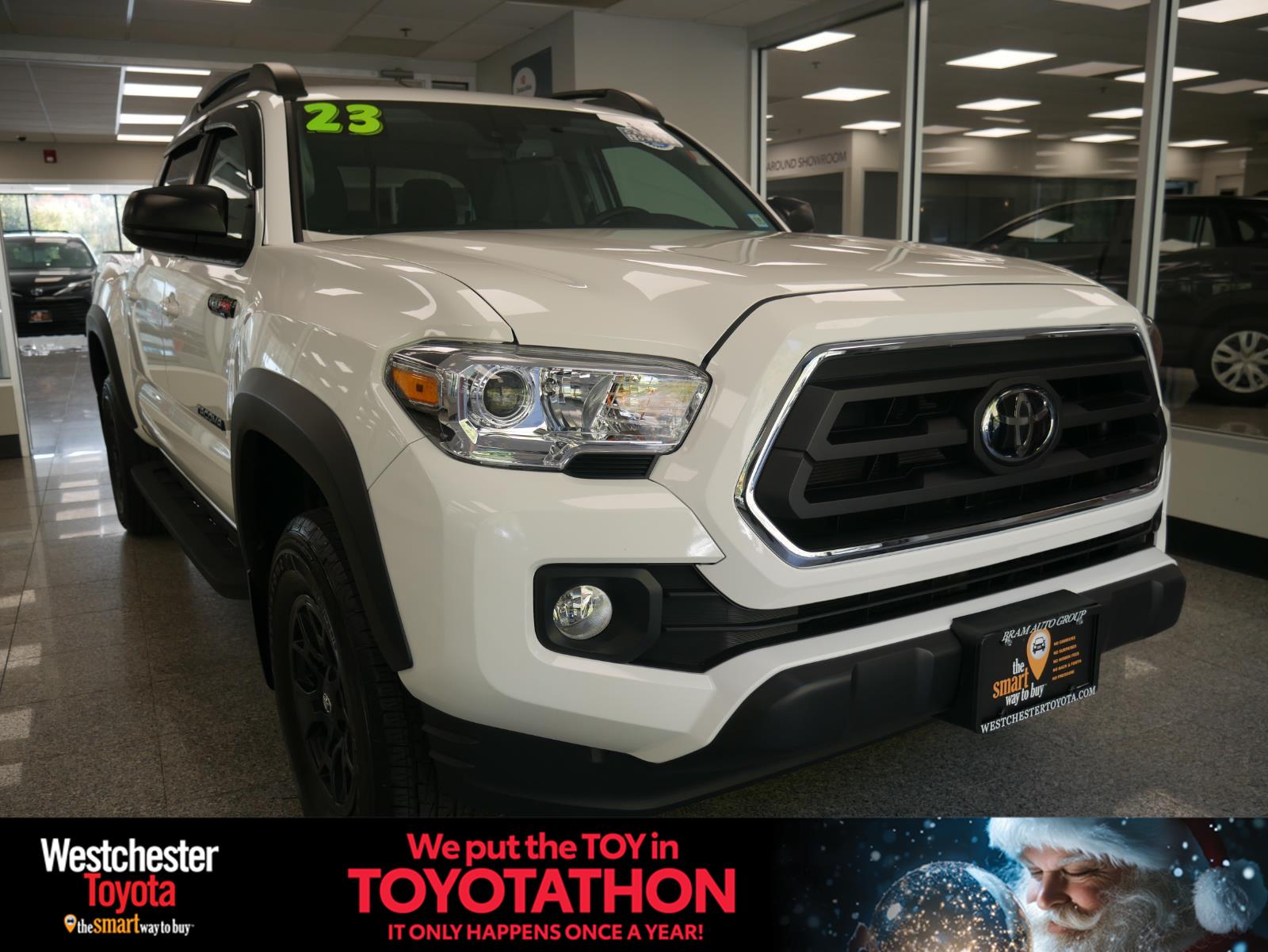 2023 Toyota Tacoma 4WD SR5 1