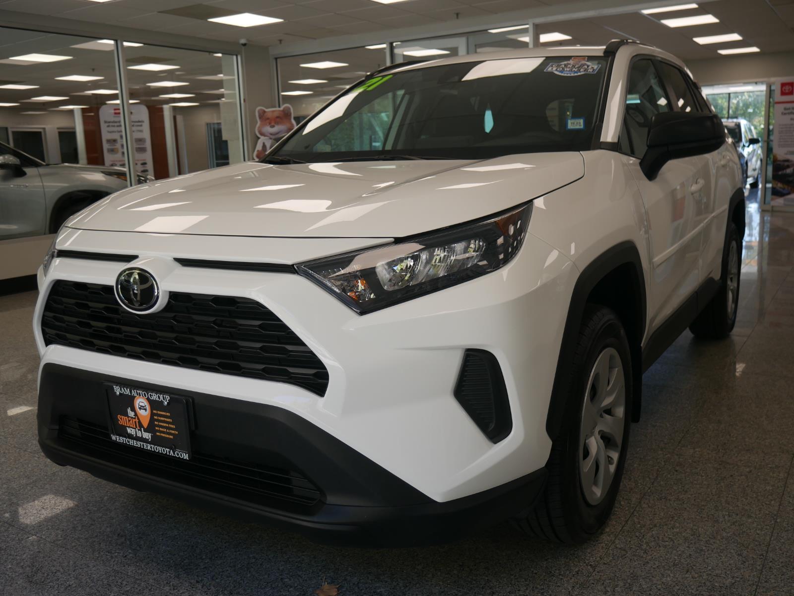 2021 Toyota RAV4 LE 2