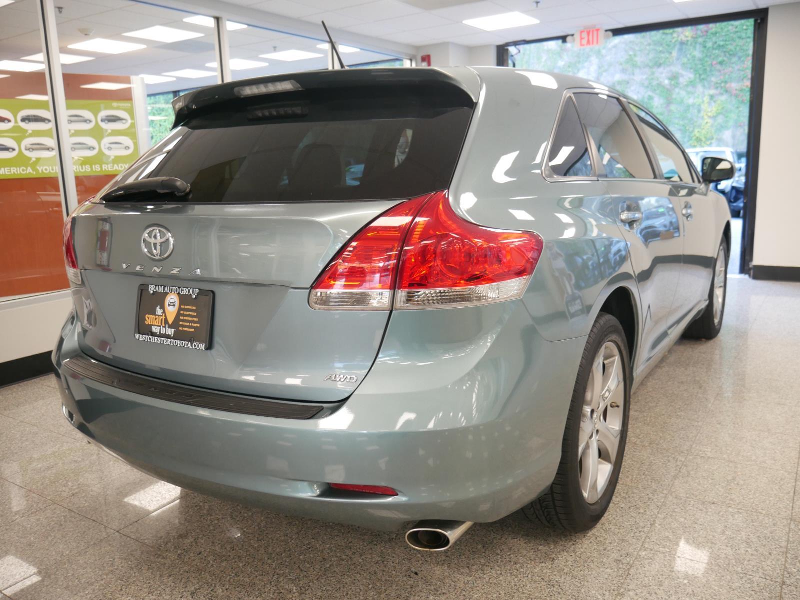 2009 Toyota Venza  4