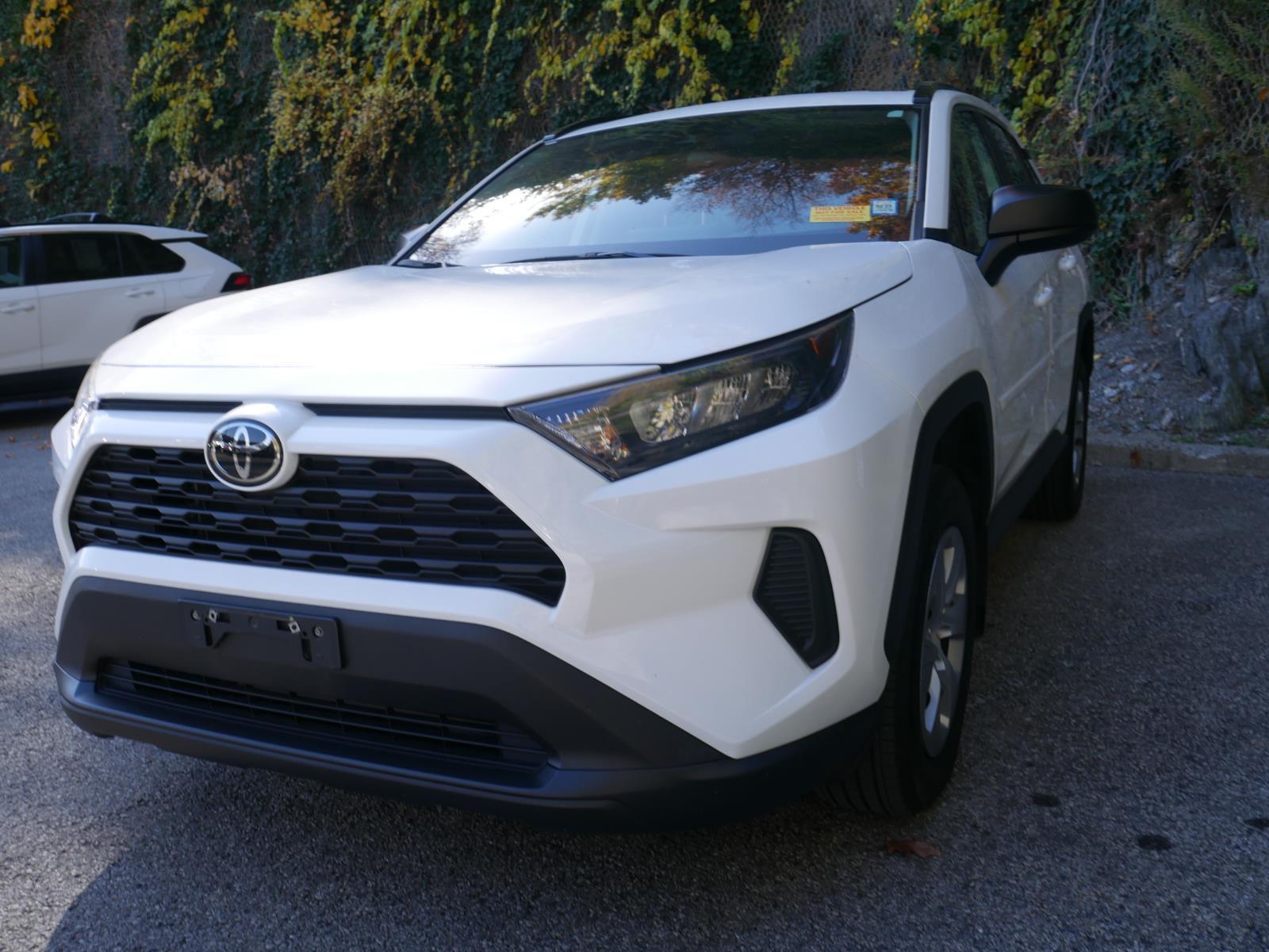 2021 Toyota RAV4 LE 2